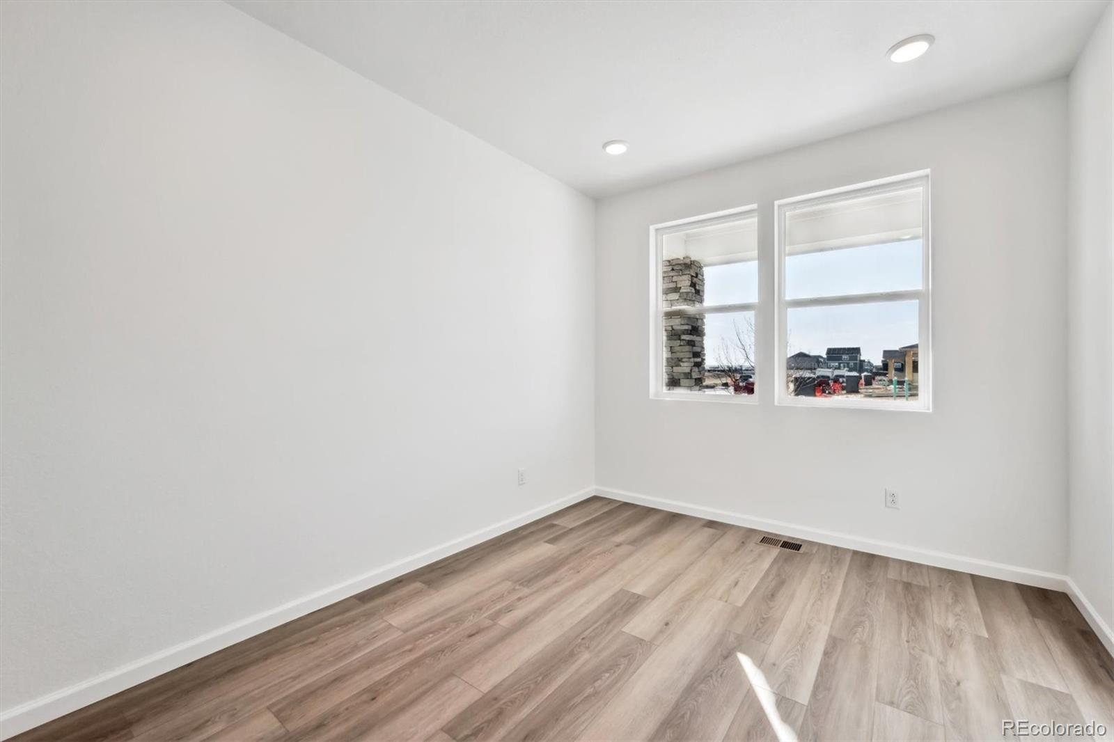 MLS Image #13 for 250  lark sparrow way,bennett, Colorado