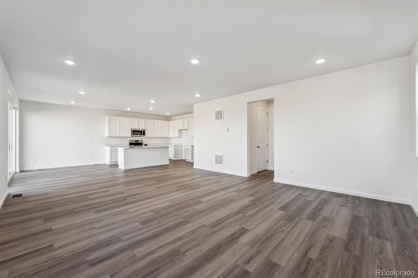 MLS Image #9 for 250  lark sparrow way,bennett, Colorado