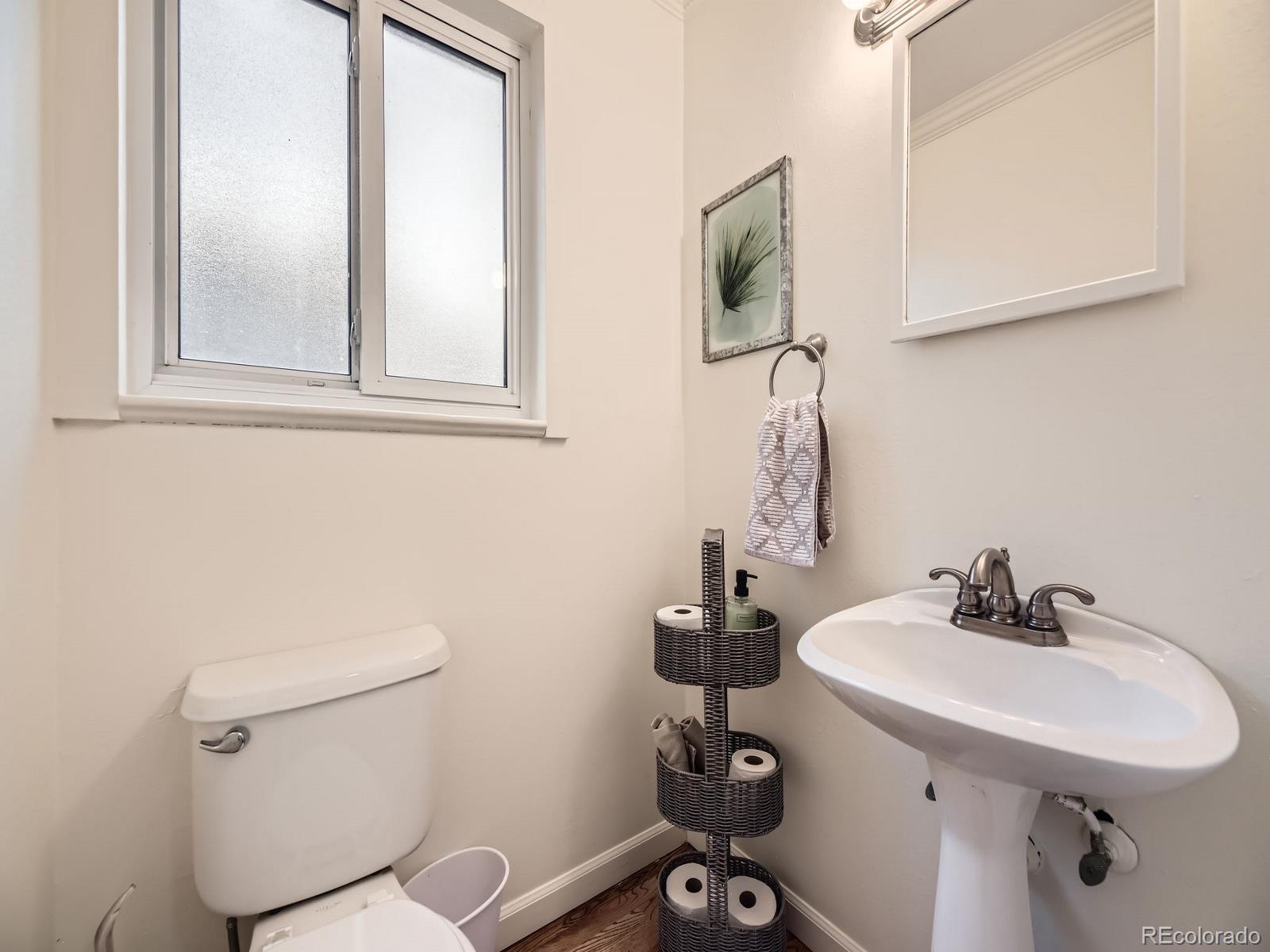 MLS Image #13 for 824 s nelson way,lakewood, Colorado
