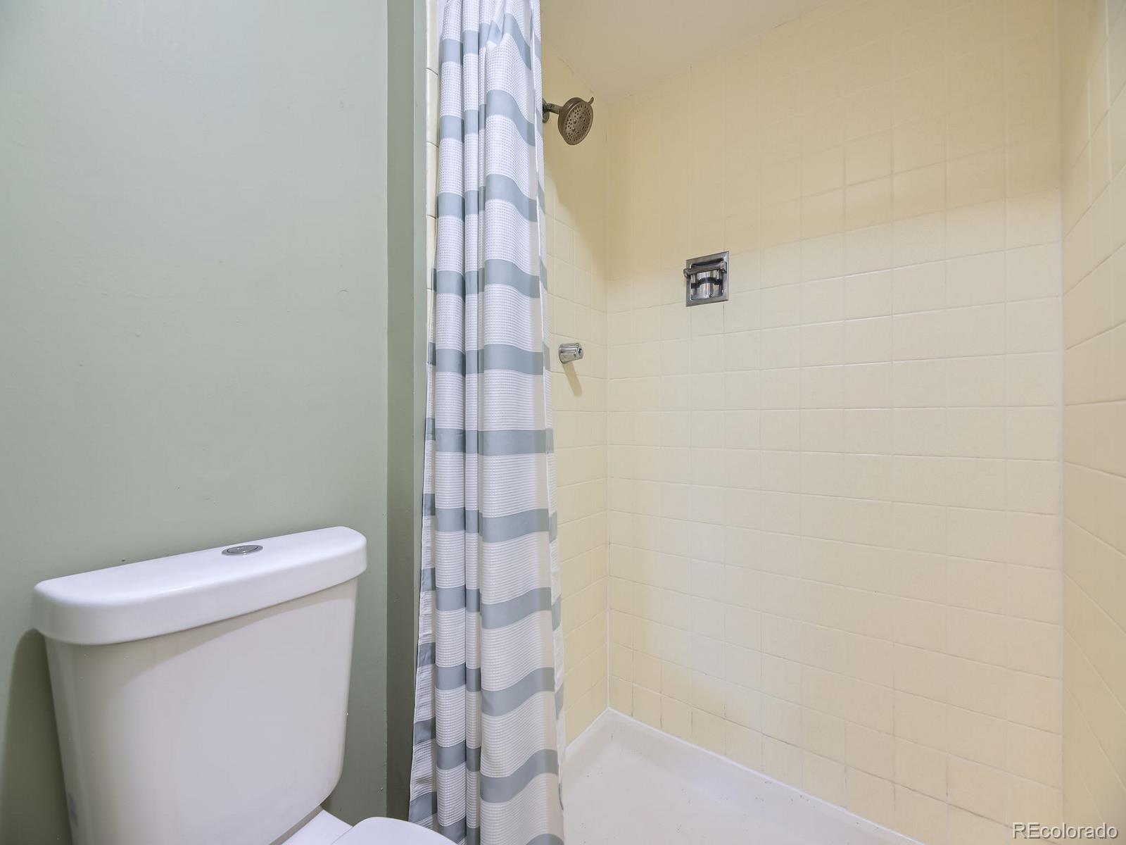 MLS Image #18 for 824 s nelson way,lakewood, Colorado