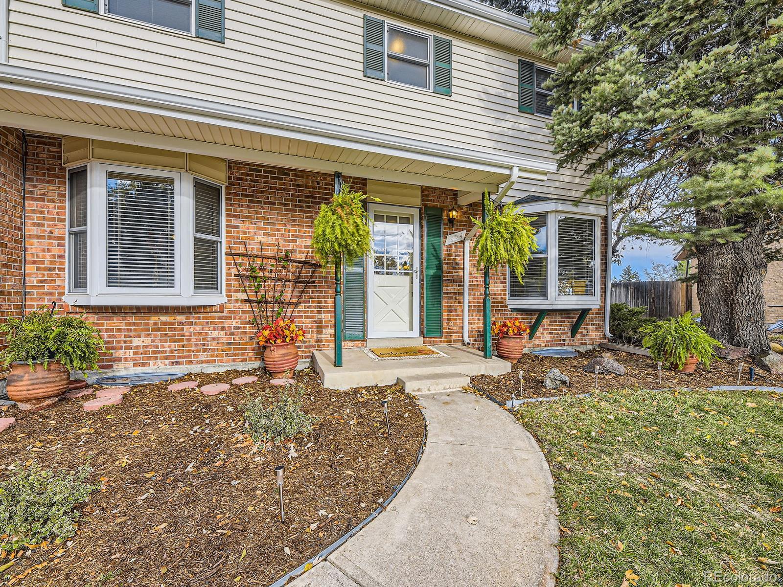 MLS Image #2 for 824 s nelson way,lakewood, Colorado