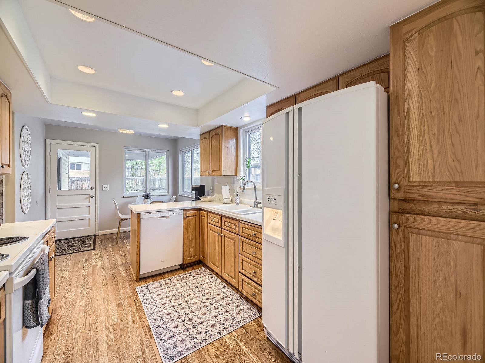 MLS Image #8 for 824 s nelson way,lakewood, Colorado