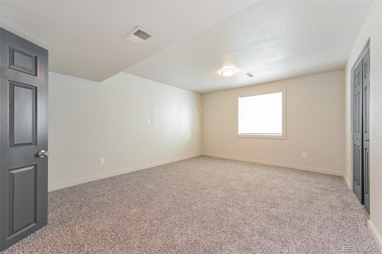 MLS Image #12 for 2732  coronado ,evans, Colorado