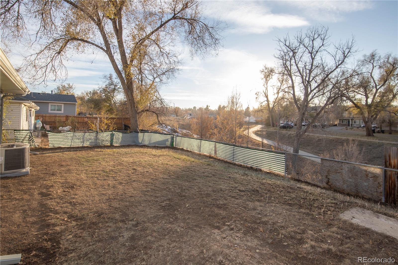 MLS Image #22 for 961 n newton street,denver, Colorado