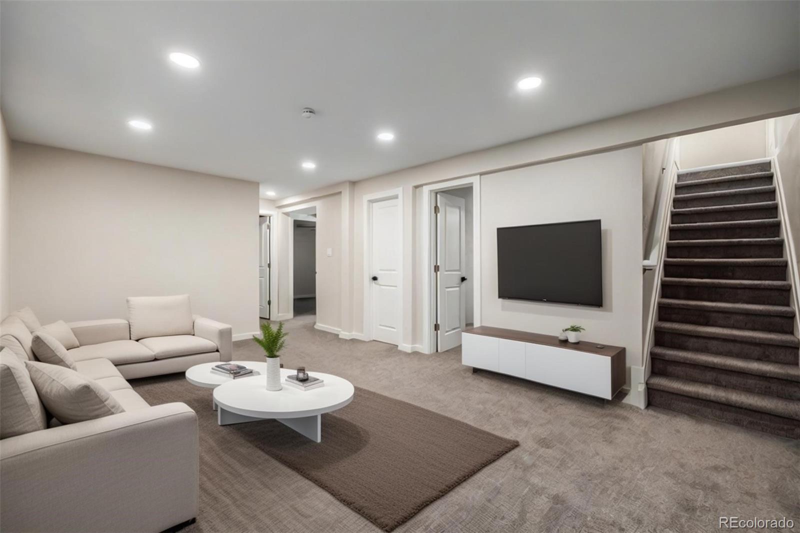 MLS Image #22 for 5519  troy street,denver, Colorado