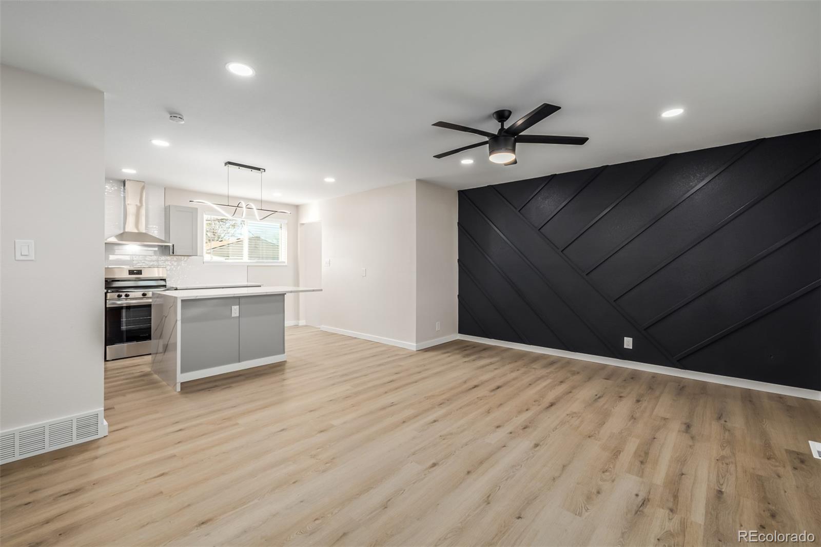 MLS Image #3 for 5519  troy street,denver, Colorado