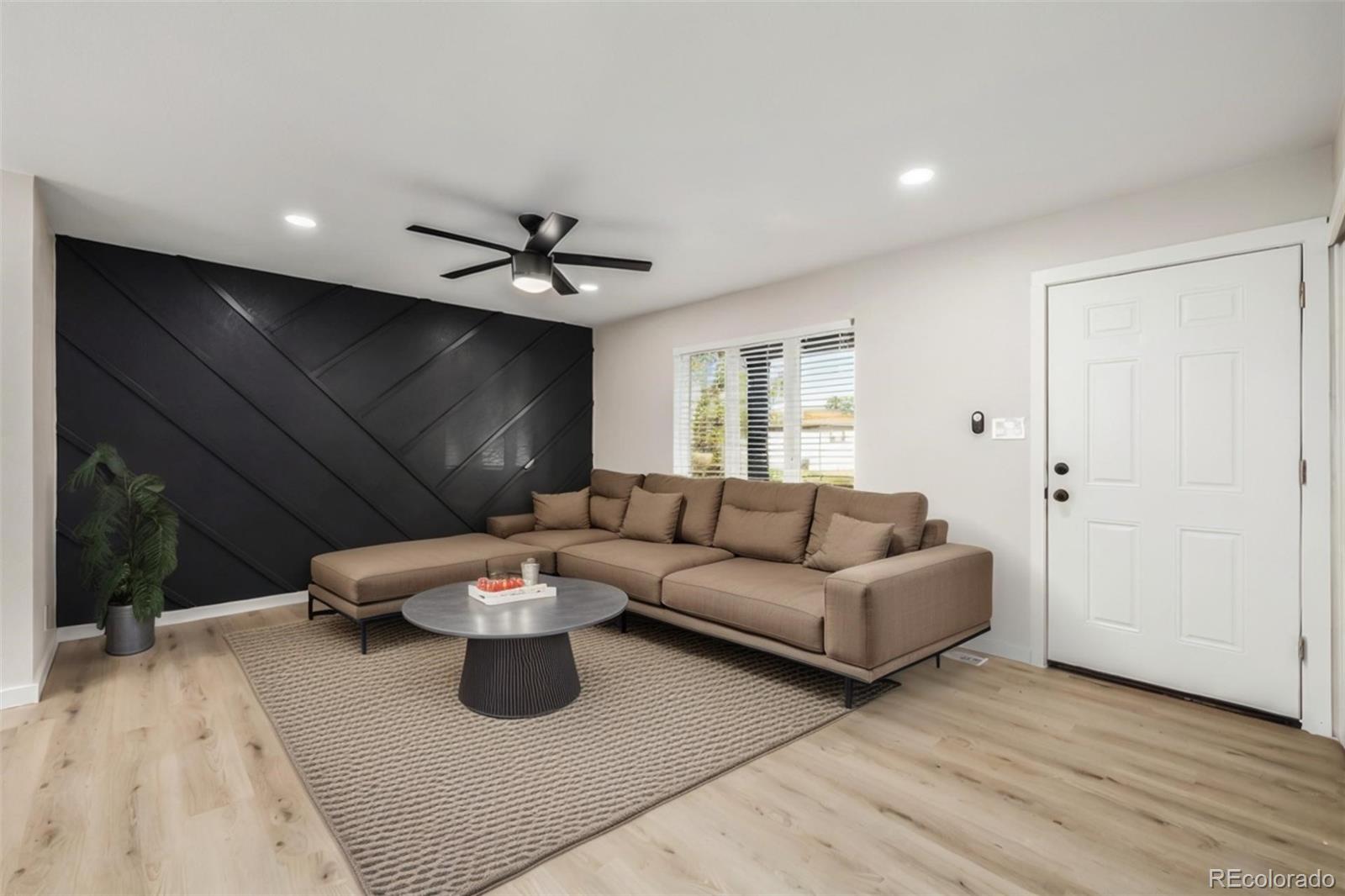 MLS Image #5 for 5519  troy street,denver, Colorado