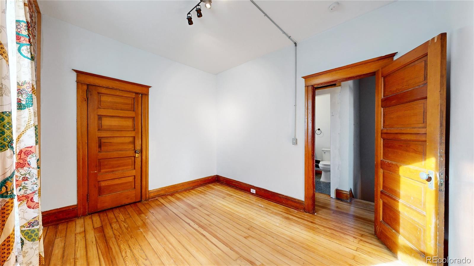 MLS Image #19 for 2225 n ogden street,denver, Colorado