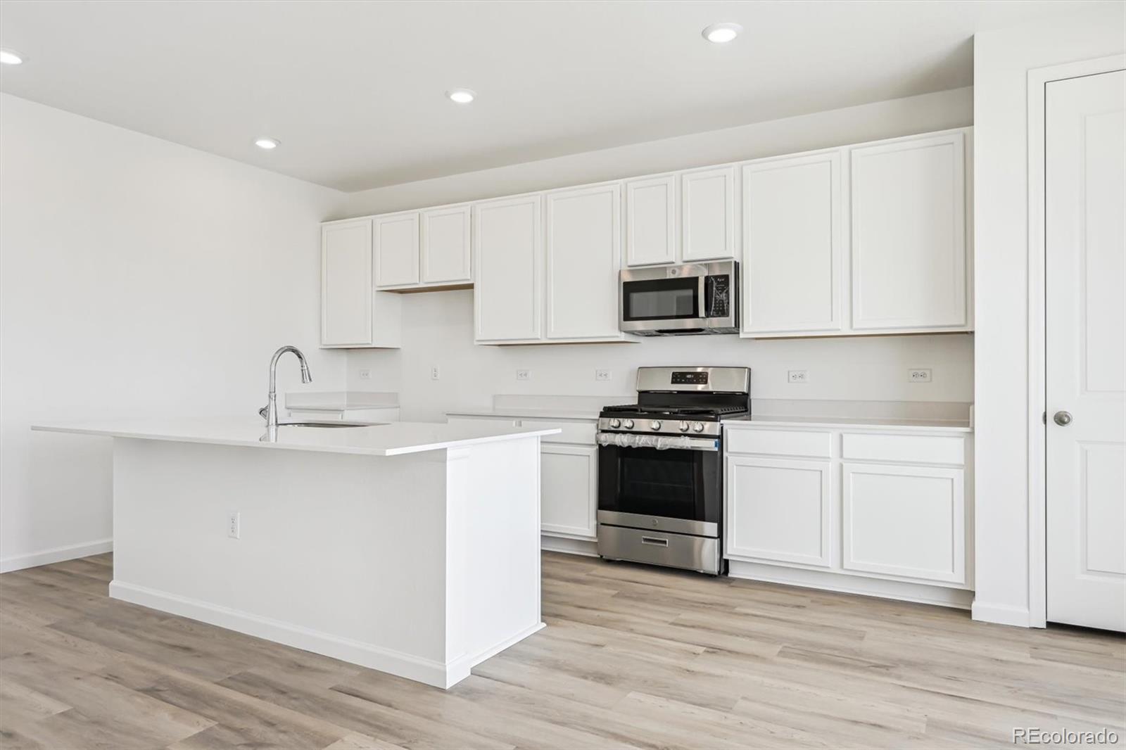 MLS Image #4 for 304  smith avenue,keenesburg, Colorado