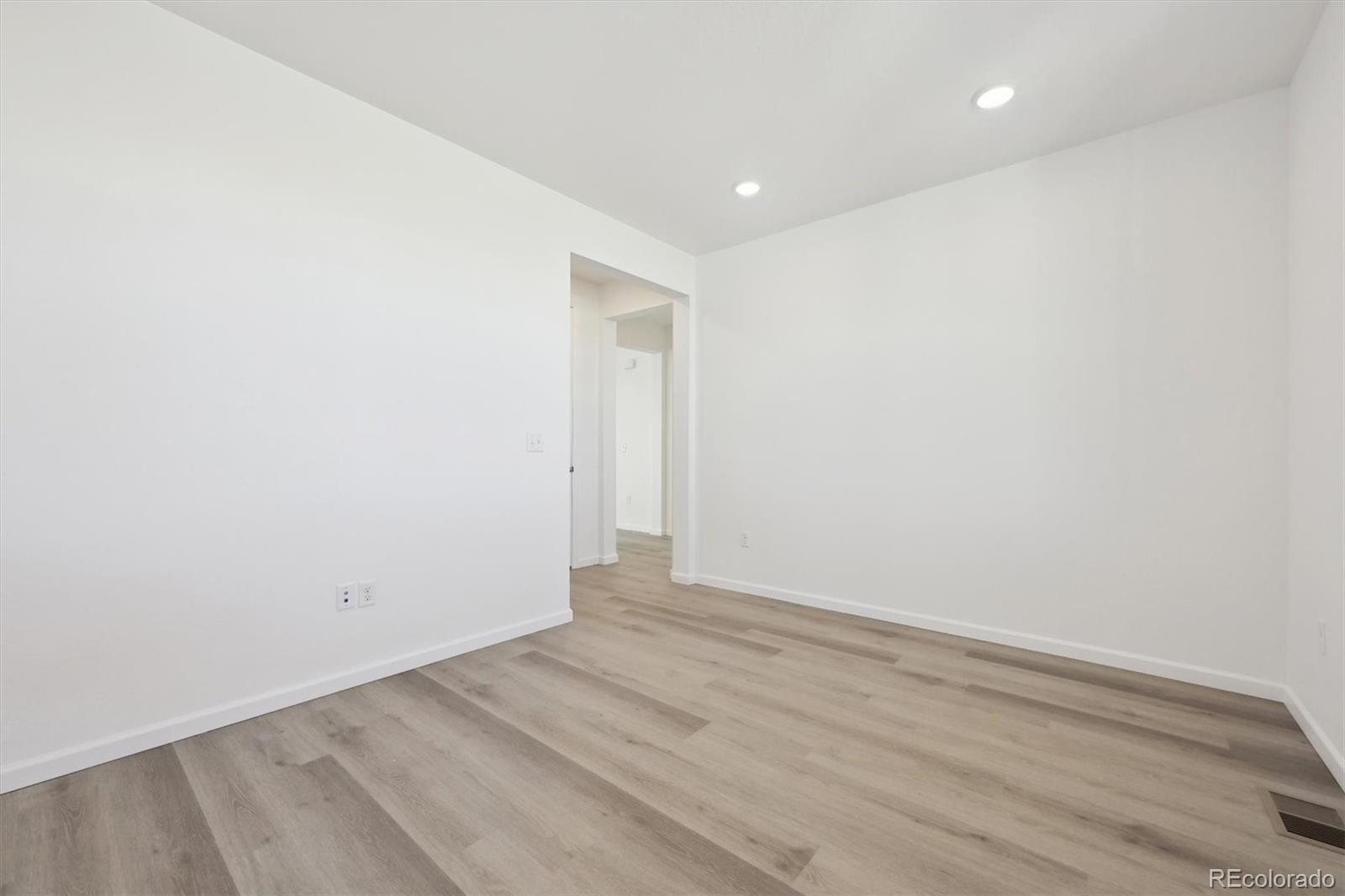MLS Image #3 for 306  smith avenue,keenesburg, Colorado