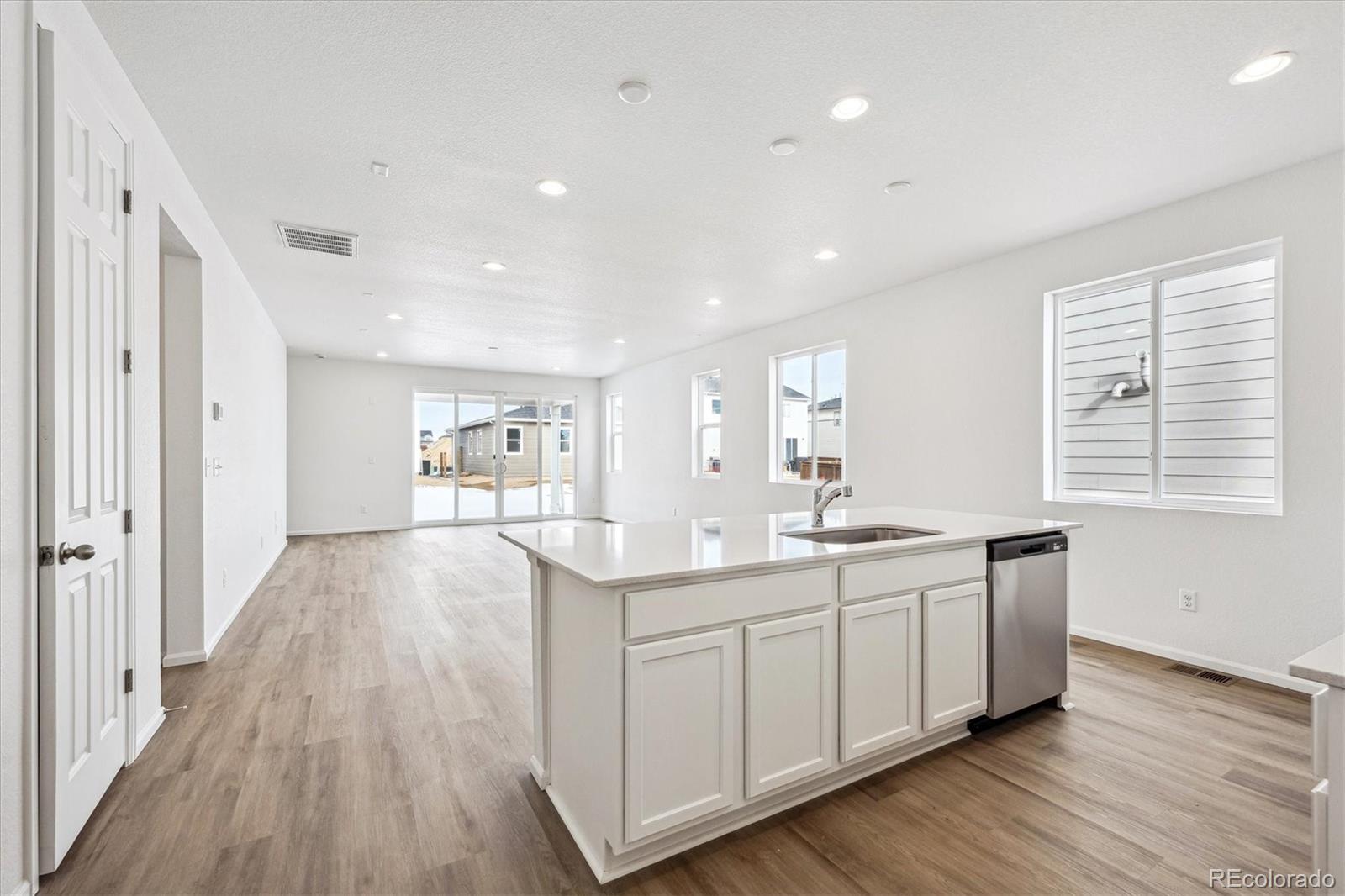 MLS Image #3 for 4643  short horn drive,johnstown, Colorado