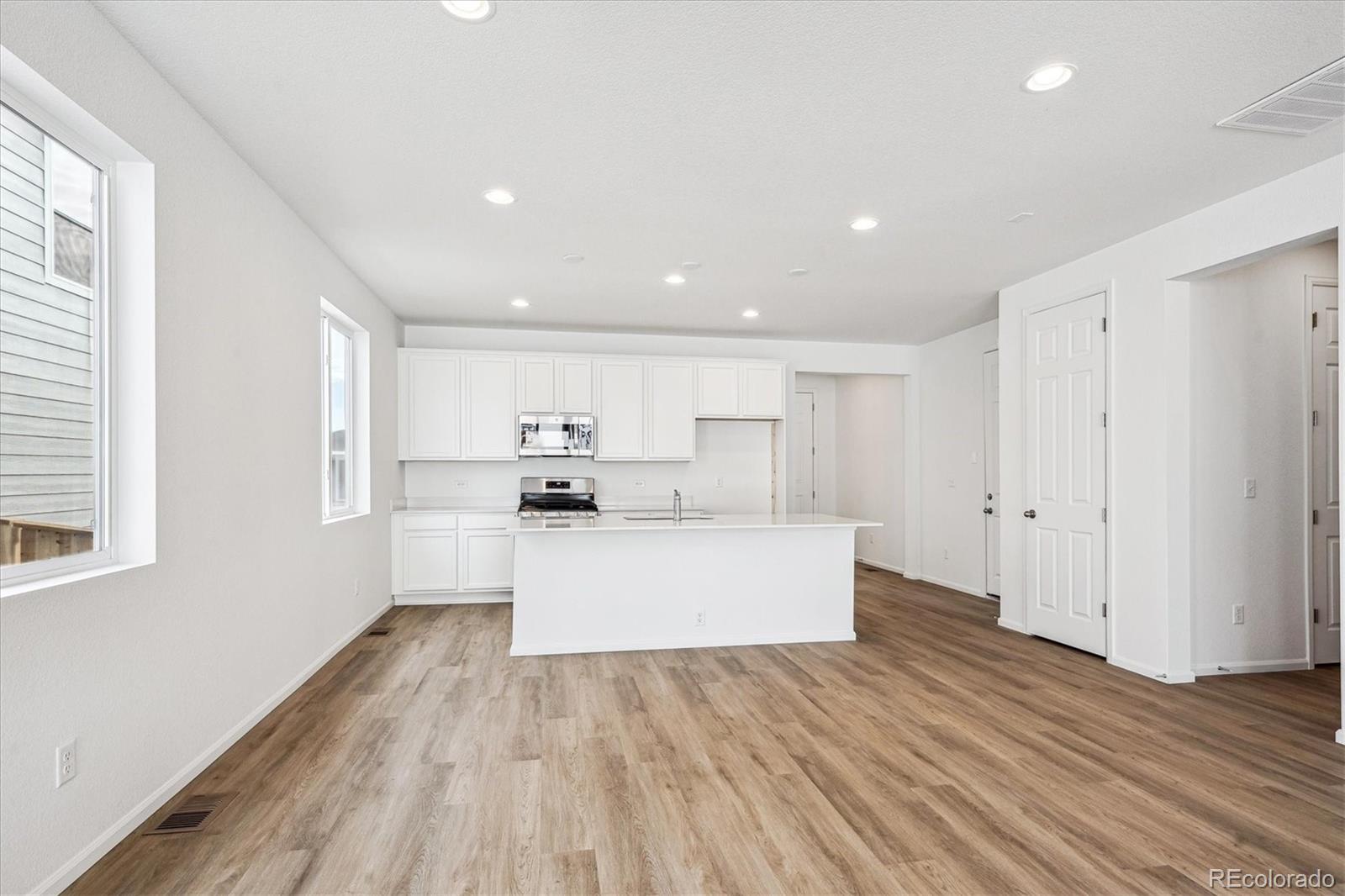 MLS Image #5 for 4643  short horn drive,johnstown, Colorado