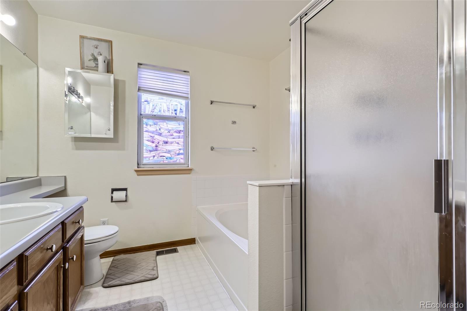 MLS Image #16 for 20937  kelly place,denver, Colorado