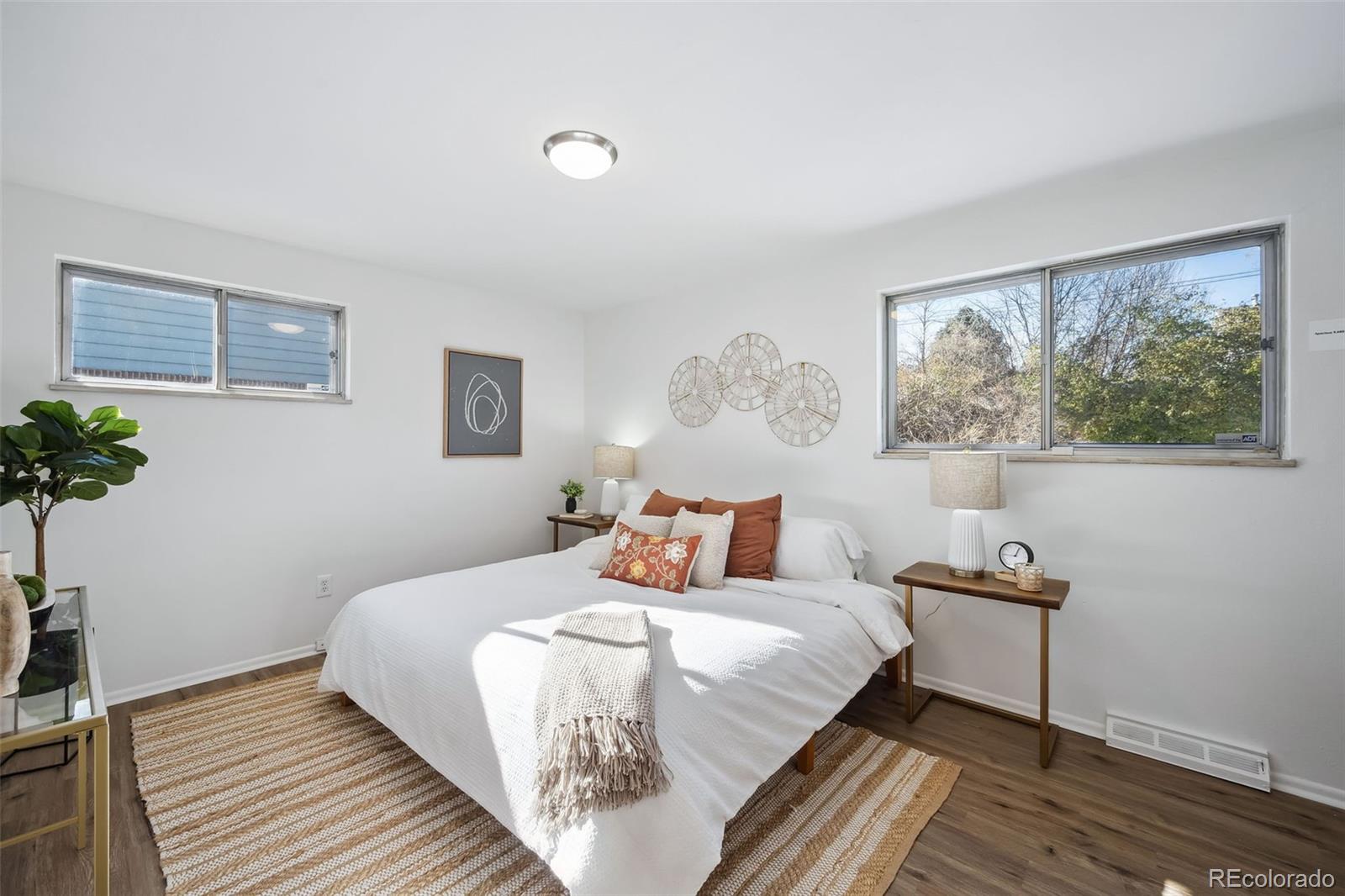 MLS Image #18 for 3417 s chester court,denver, Colorado