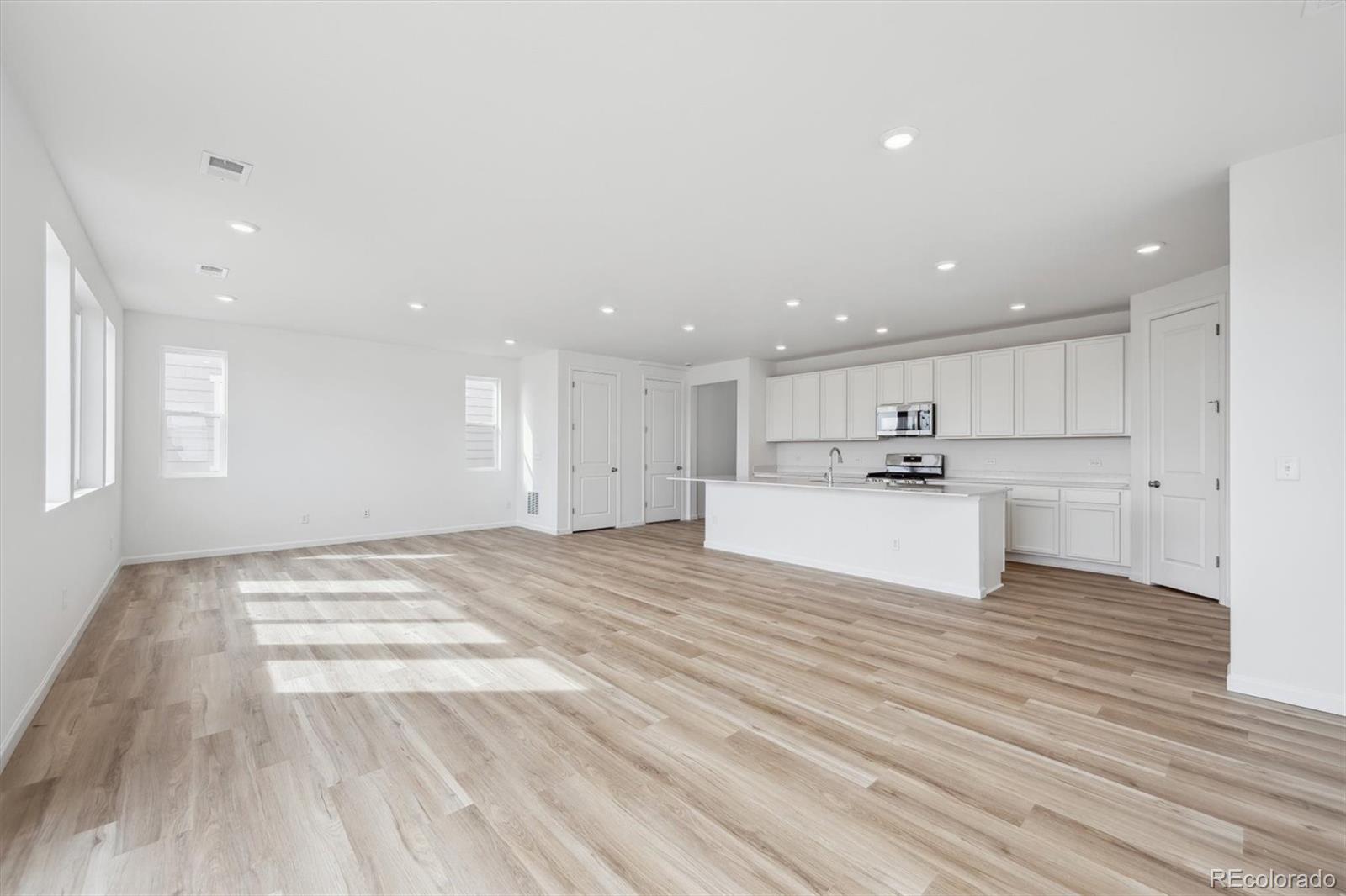 MLS Image #7 for 210  lark sparrow way,bennett, Colorado