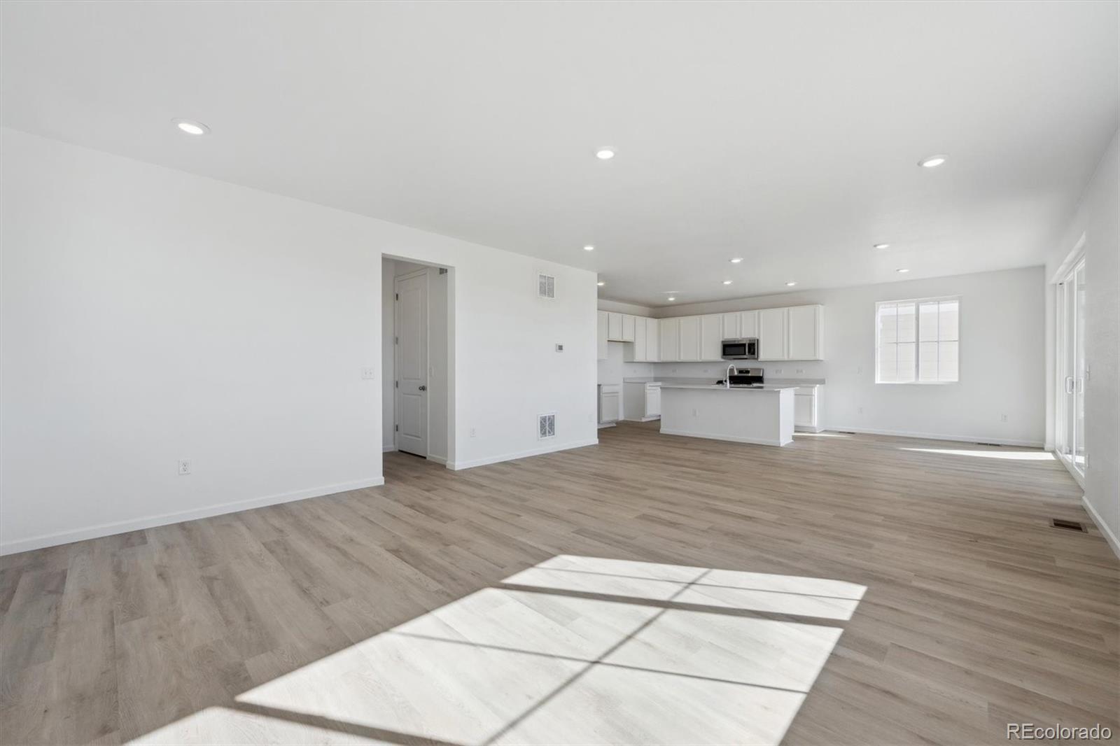 MLS Image #10 for 312  smith avenue,keenesburg, Colorado