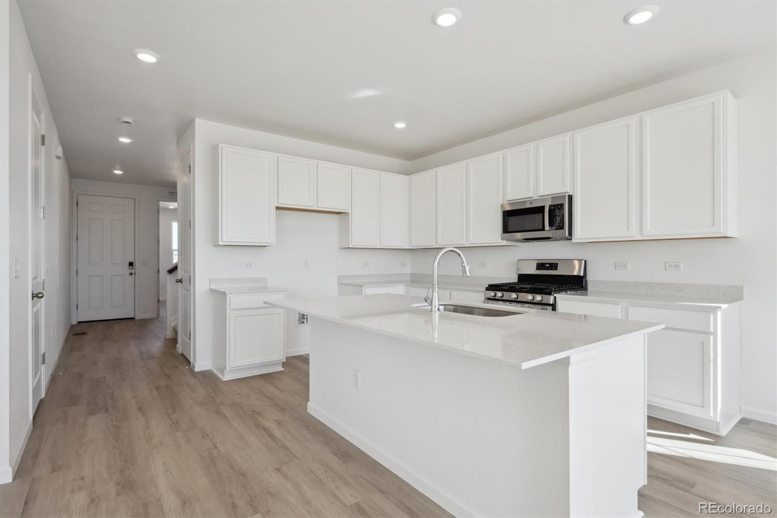 MLS Image #4 for 312  smith avenue,keenesburg, Colorado
