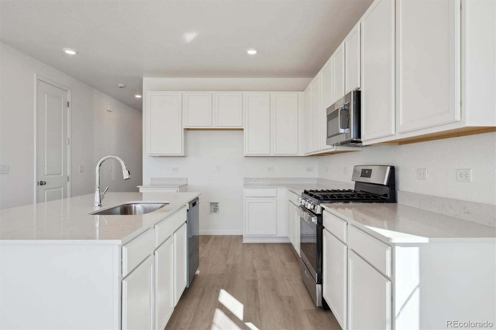 MLS Image #6 for 312  smith avenue,keenesburg, Colorado