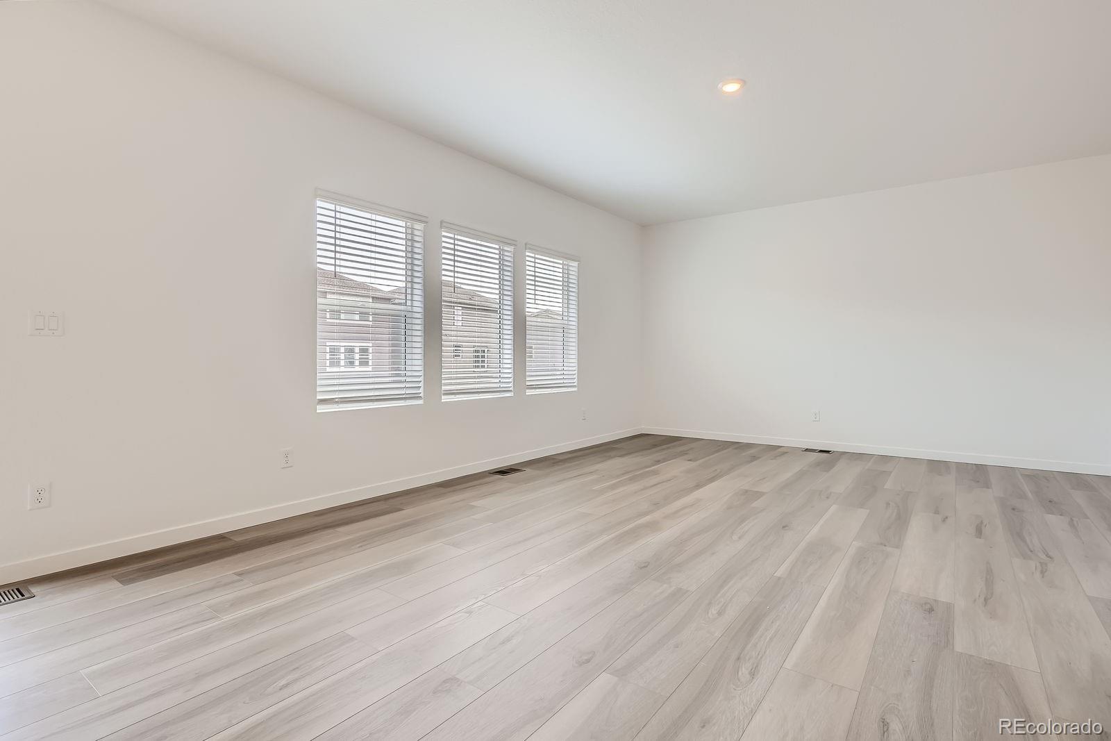 MLS Image #2 for 15276  fillmore street,thornton, Colorado