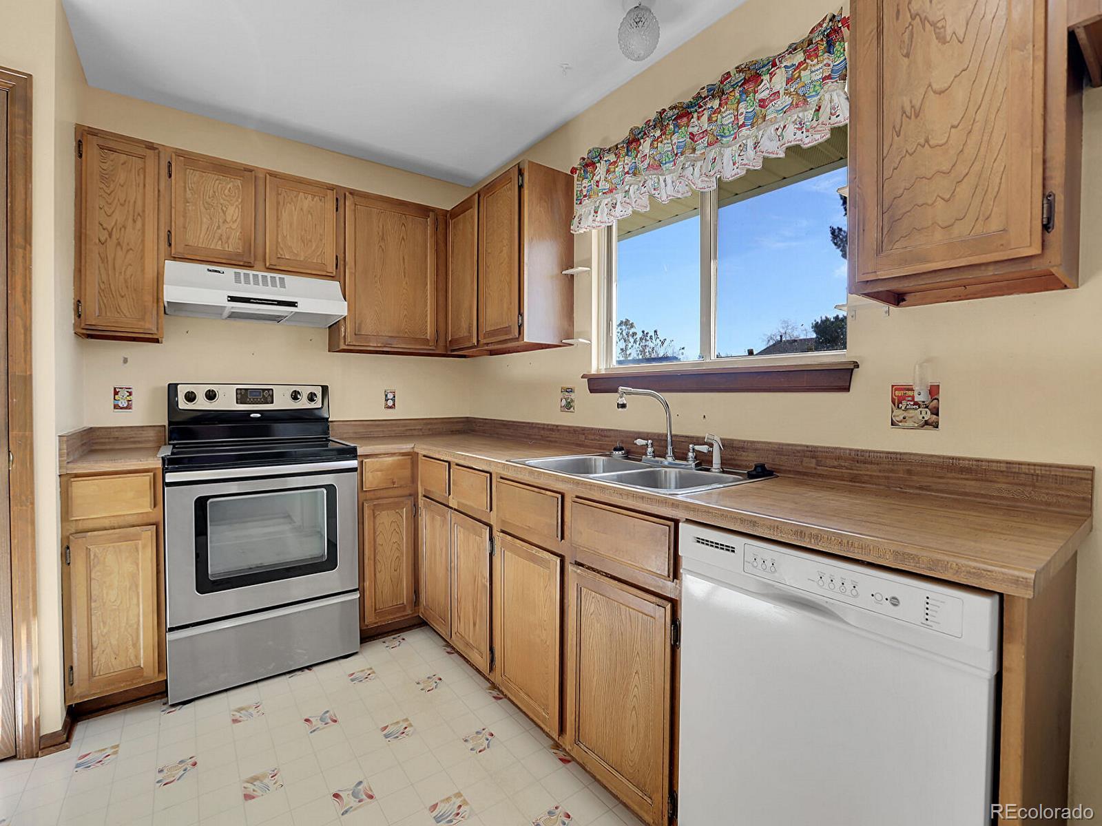 MLS Image #9 for 4386 e 93rd place,thornton, Colorado