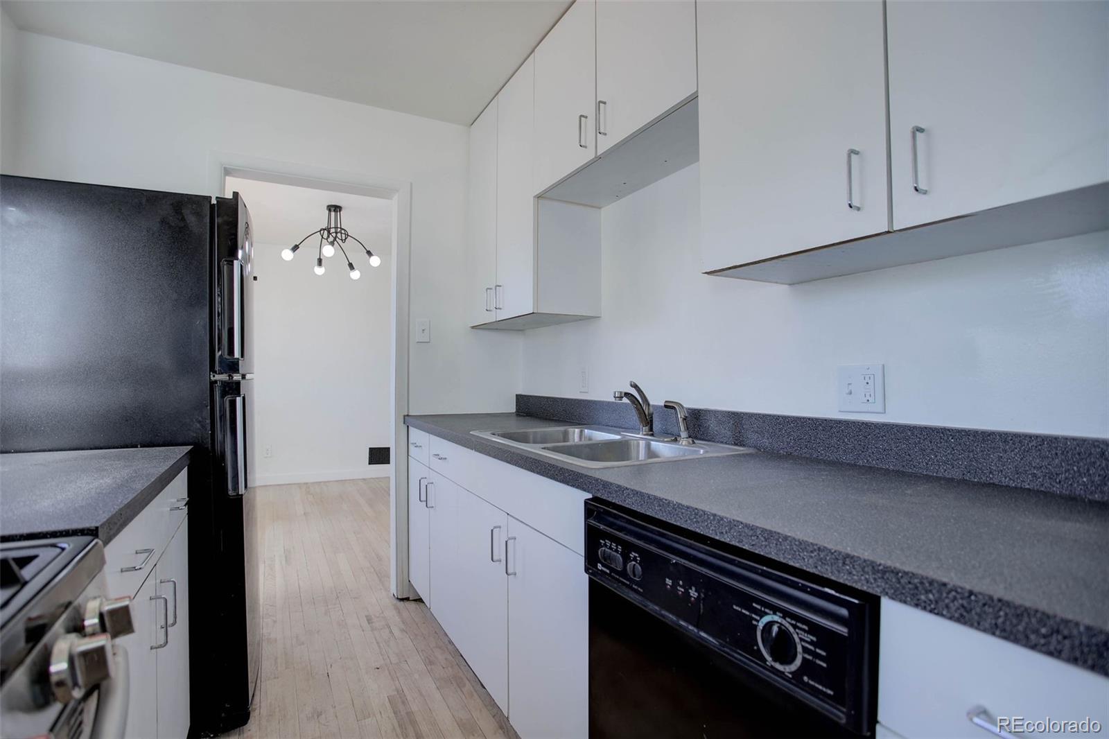 MLS Image #4 for 5386 s elmwood street,littleton, Colorado