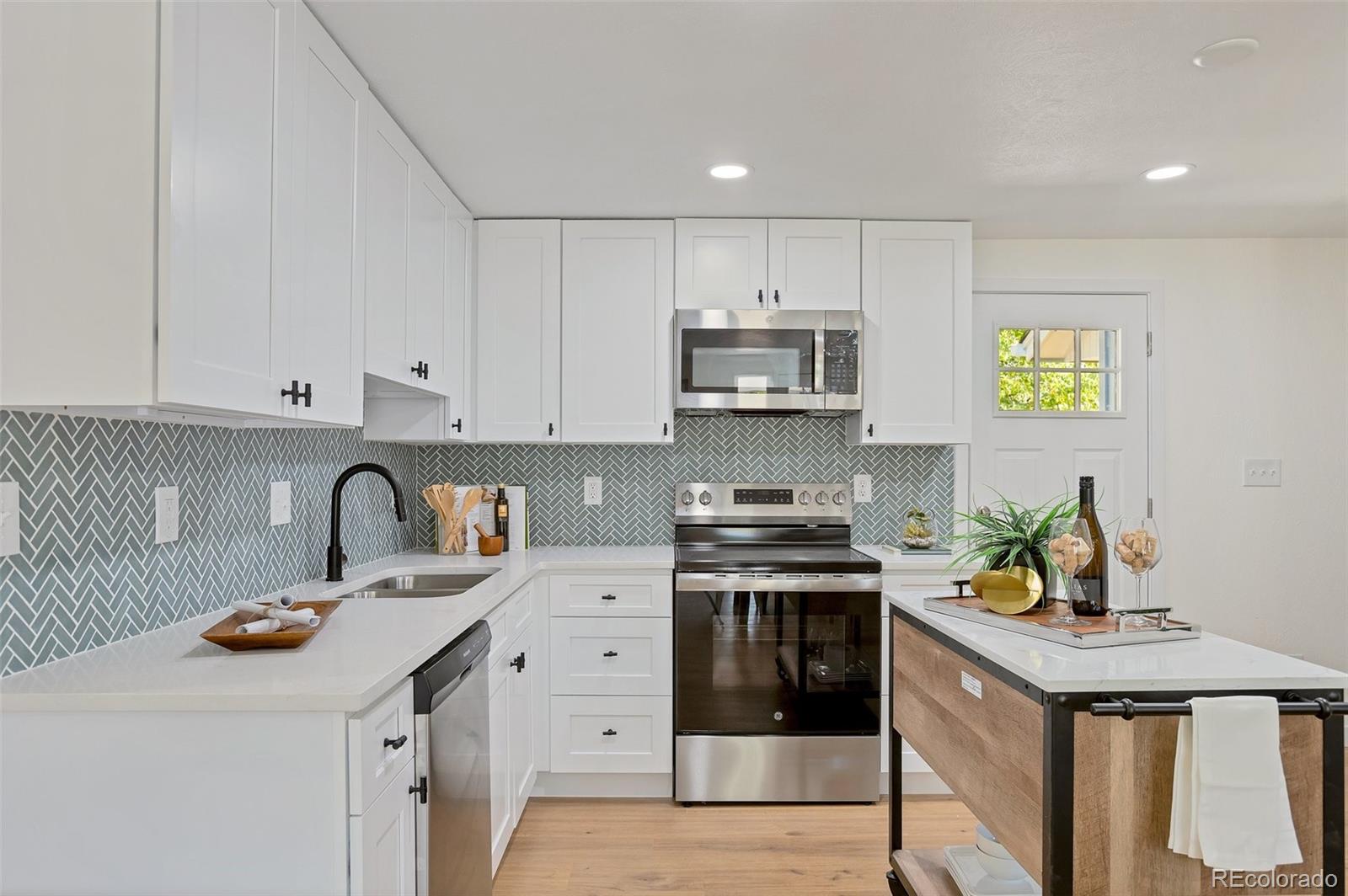 MLS Image #6 for 34  university drive,longmont, Colorado