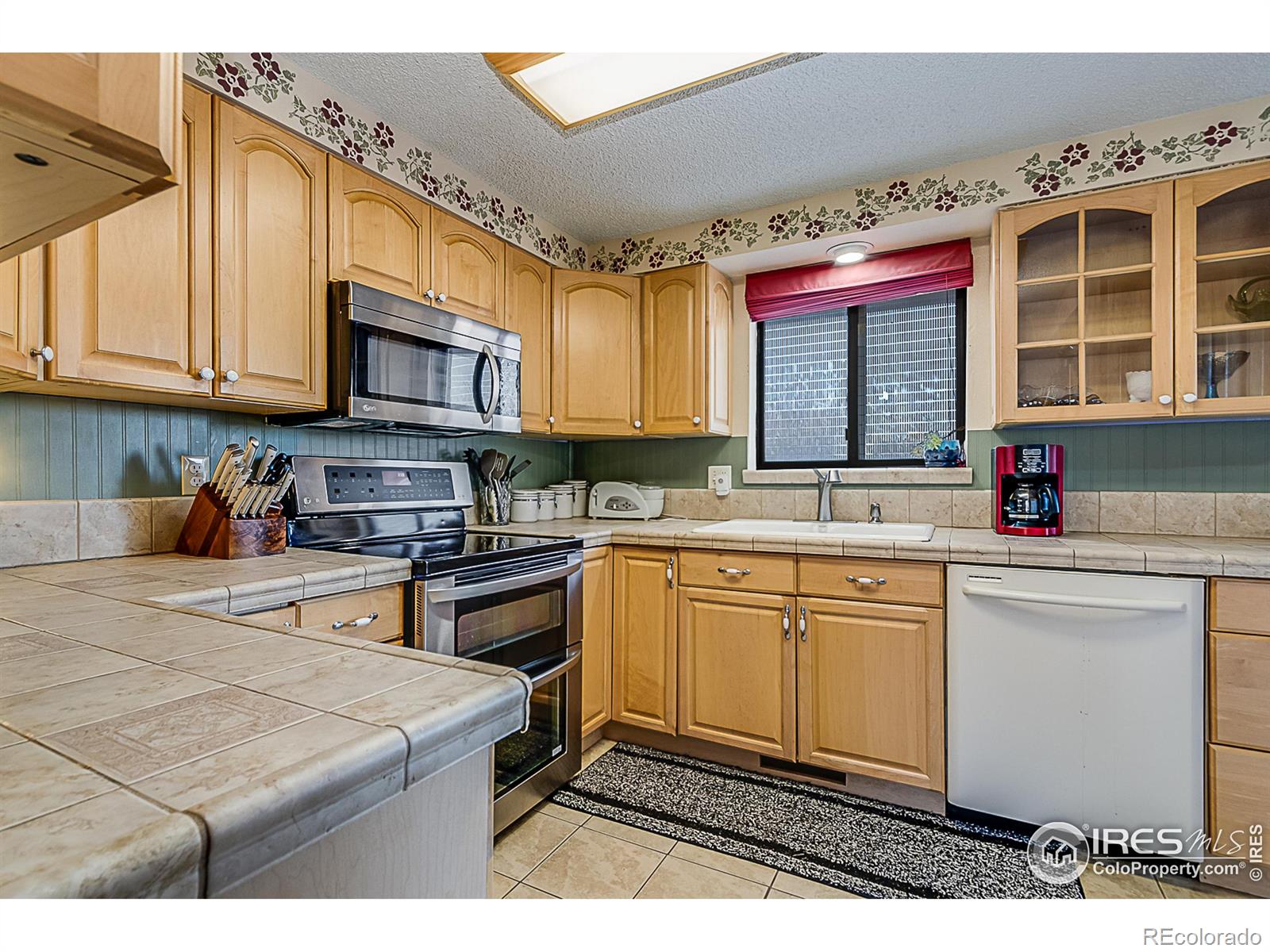 MLS Image #6 for 155  ivy court,windsor, Colorado