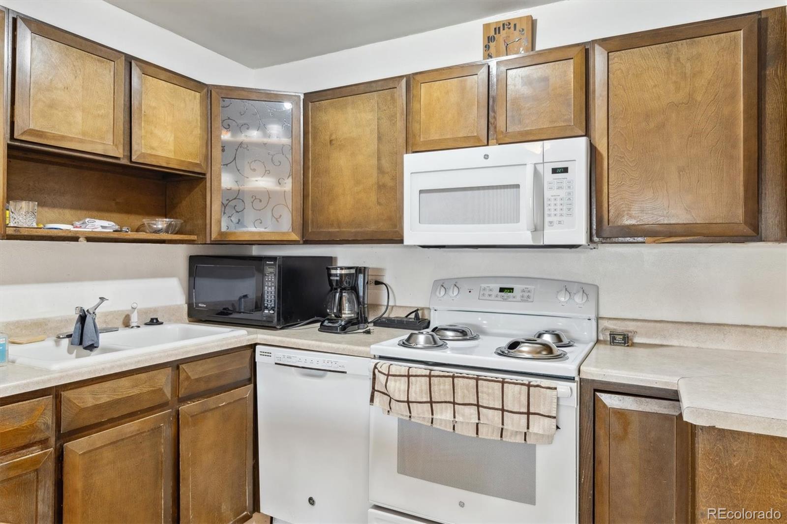 MLS Image #4 for 655 s alton way,denver, Colorado