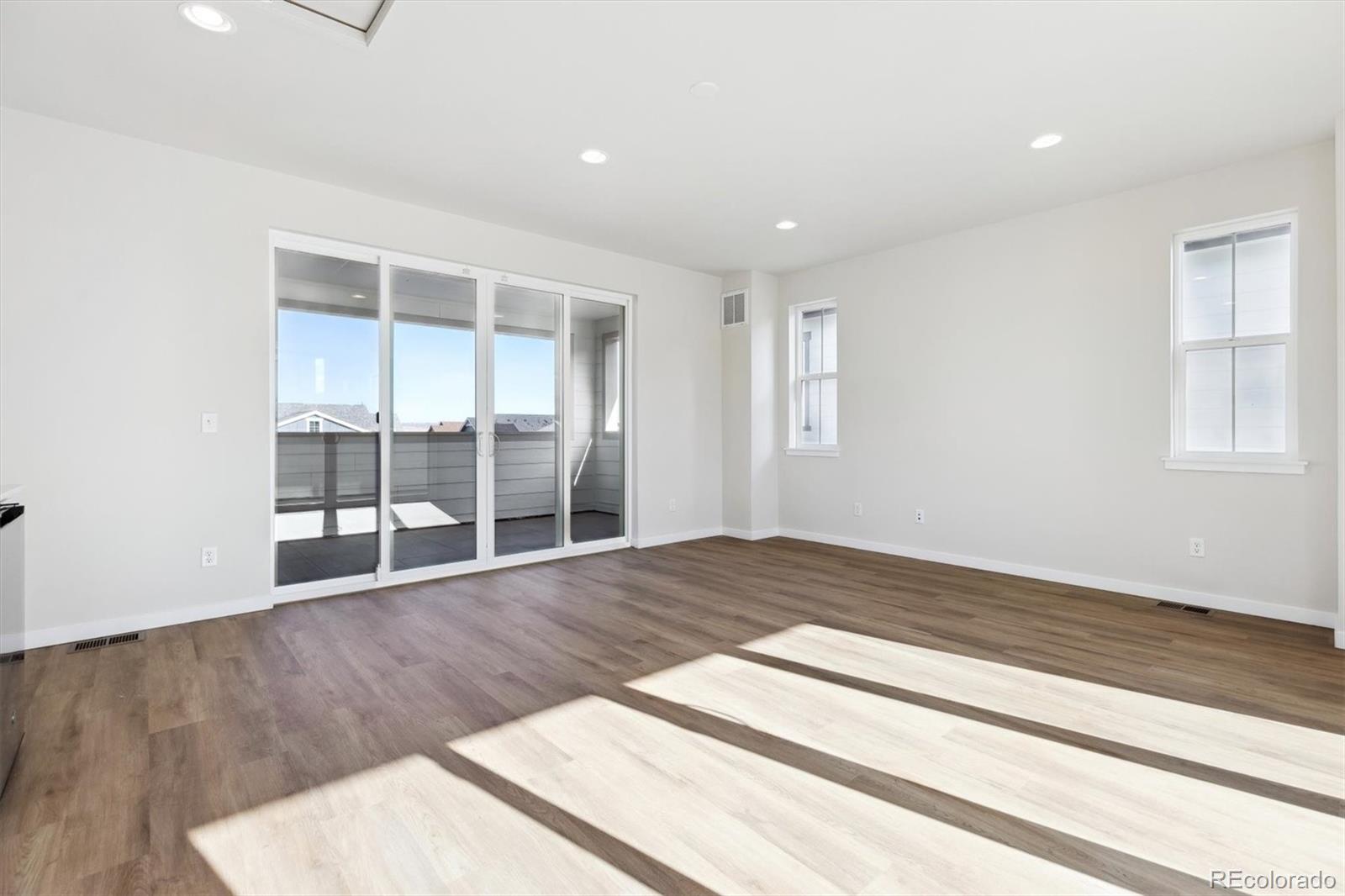 MLS Image #16 for 8588  eagle river street,littleton, Colorado