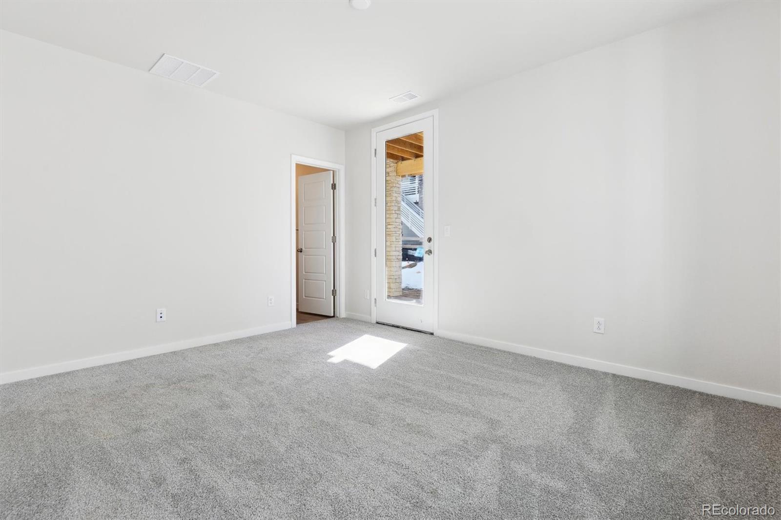 MLS Image #15 for 8570  eagle river street,littleton, Colorado