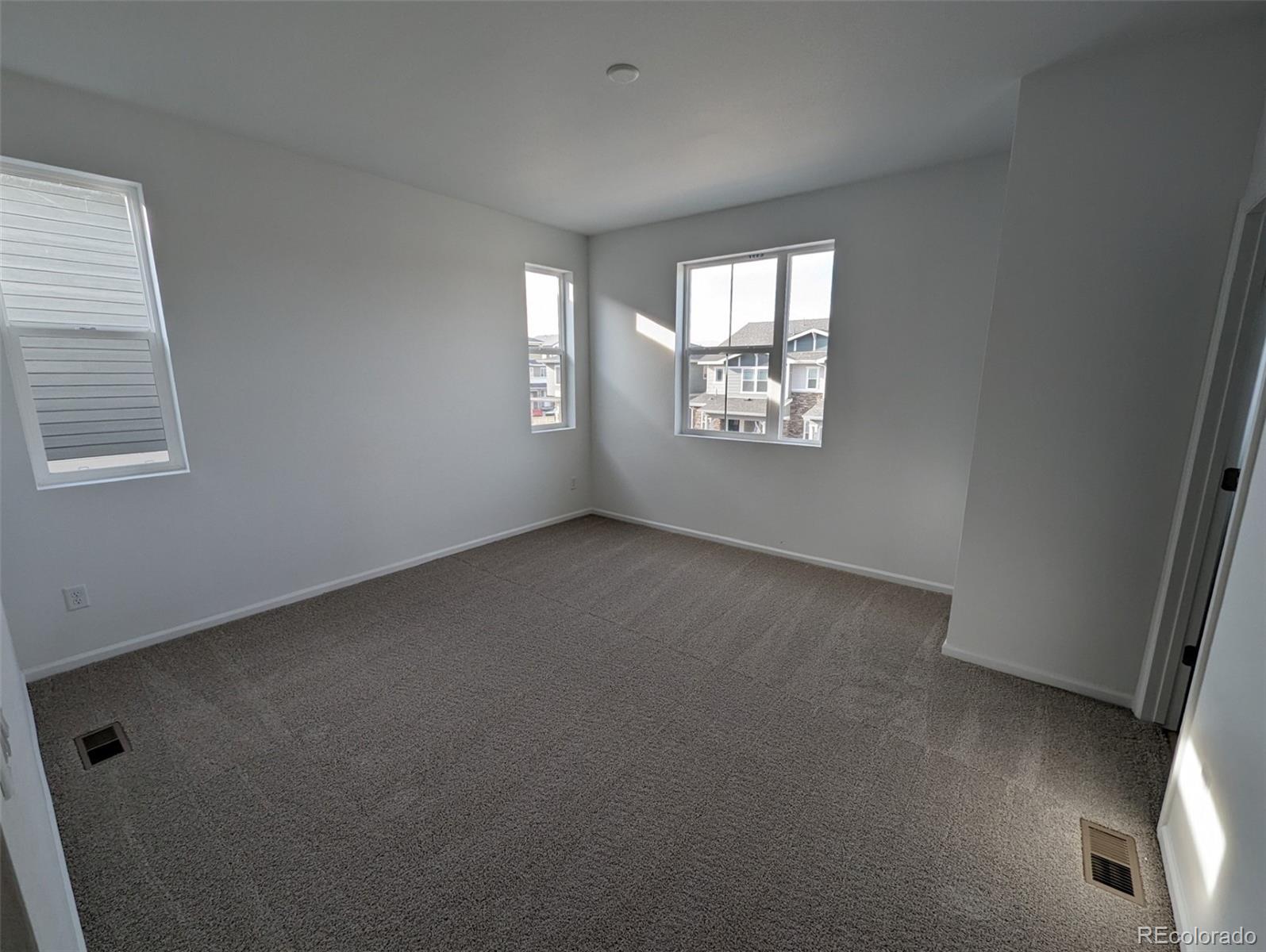 MLS Image #4 for 8483  eagle river street,littleton, Colorado