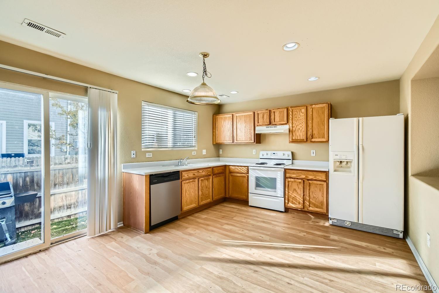 MLS Image #8 for 7822 s kittredge circle,englewood, Colorado