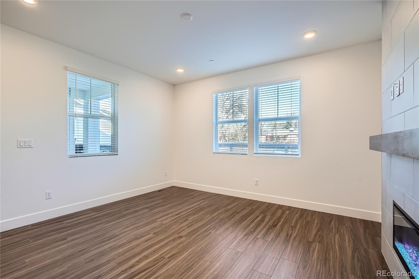MLS Image #15 for 2571 w 69th place,denver, Colorado