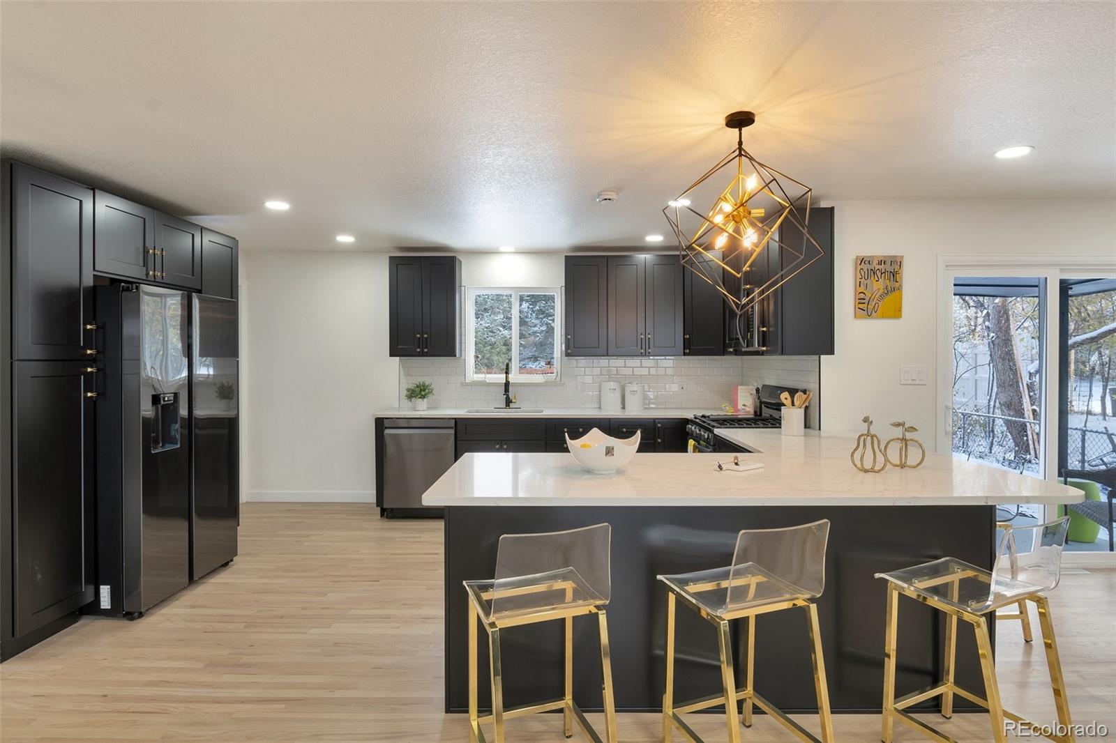 MLS Image #6 for 2220 s vrain street,denver, Colorado