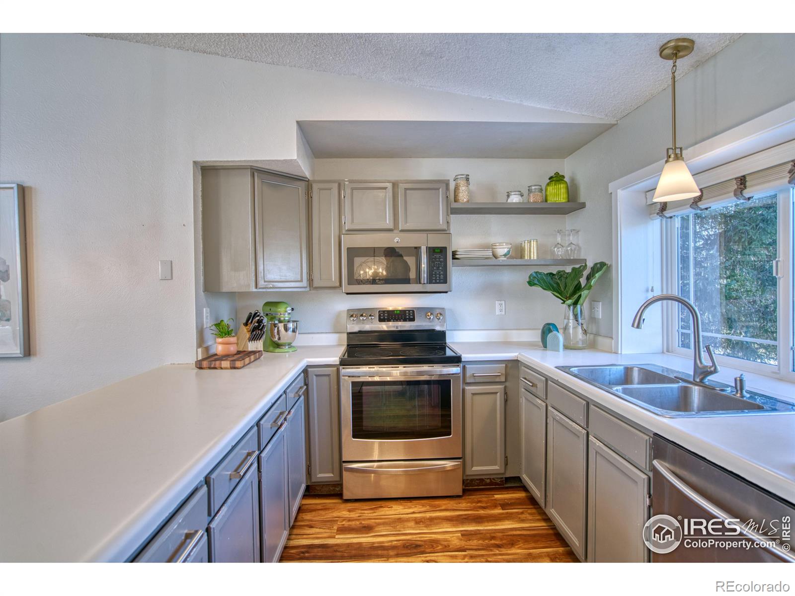 MLS Image #3 for 2154  stuart street,longmont, Colorado