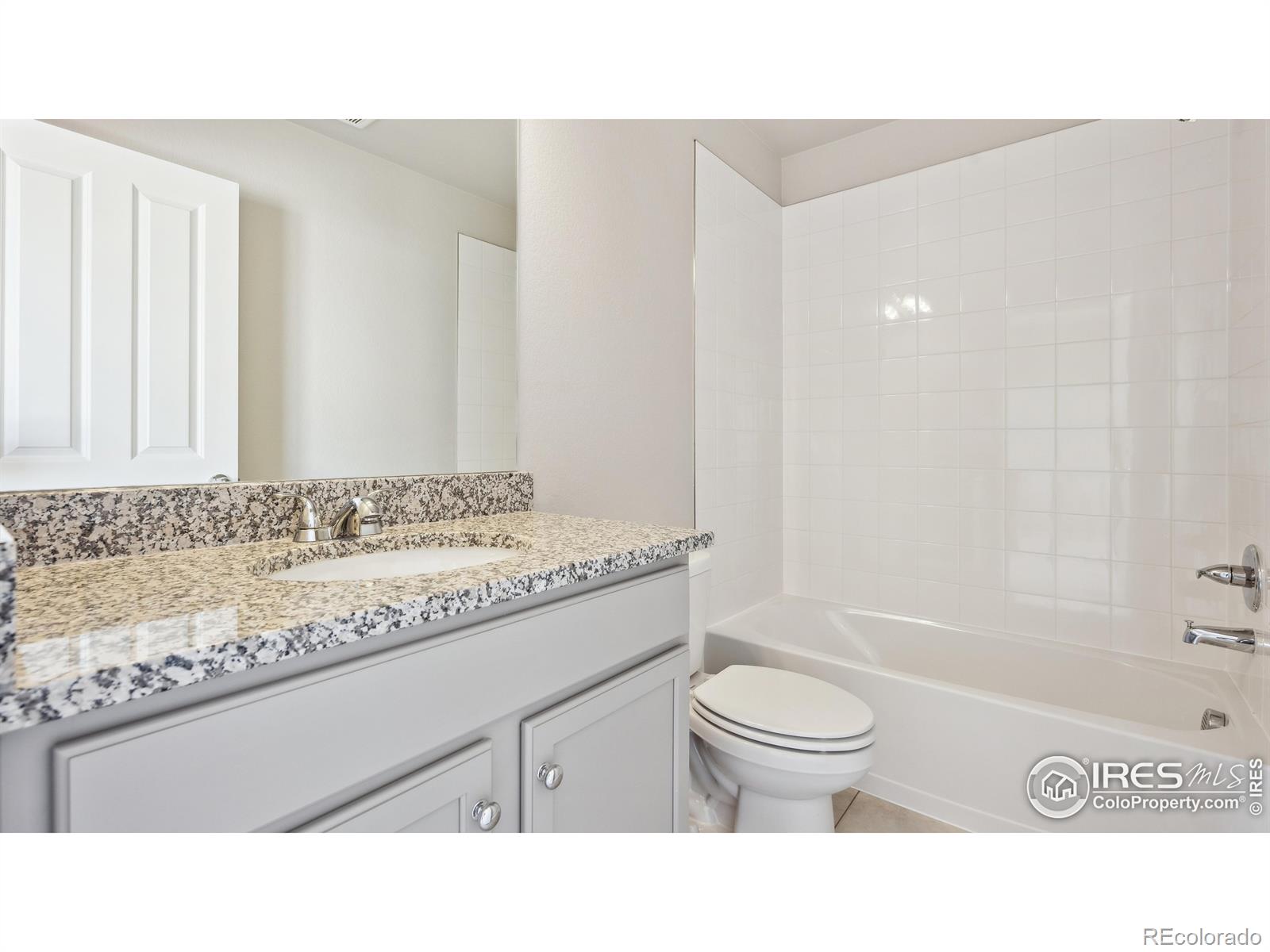 MLS Image #9 for 250  shoveler way,johnstown, Colorado