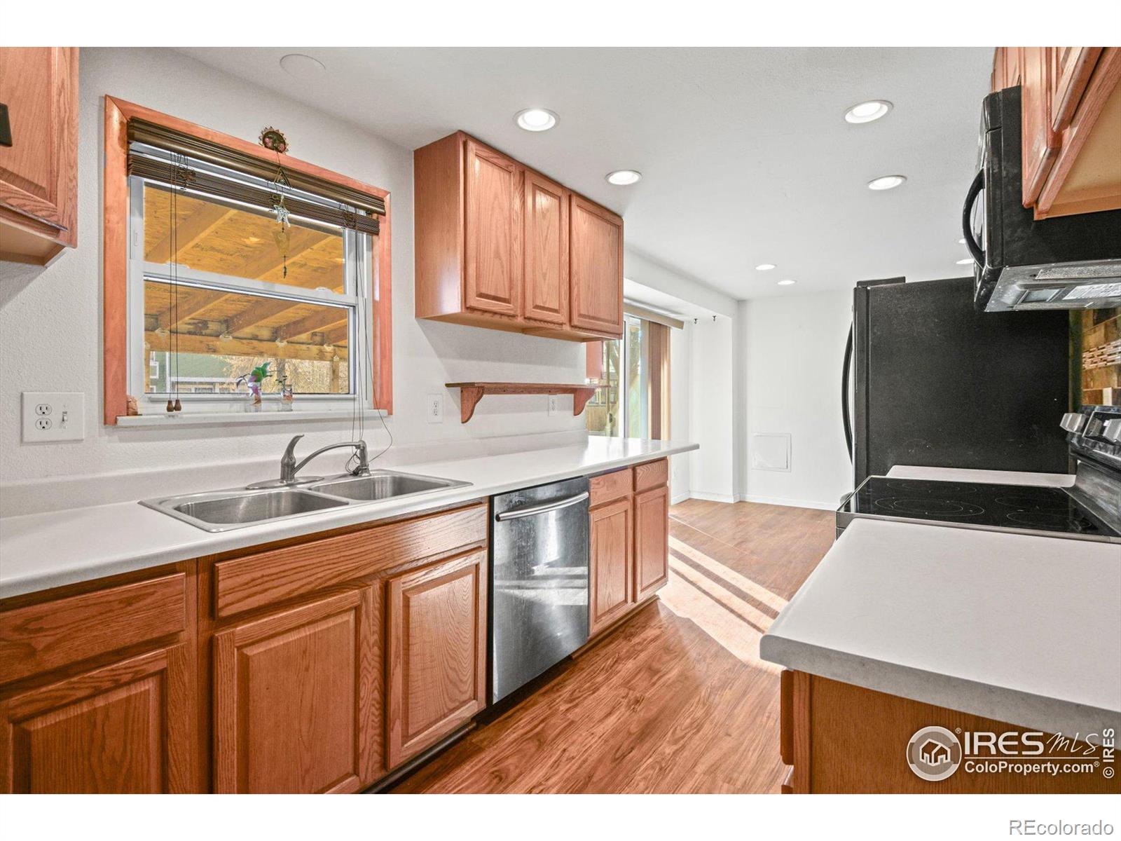 MLS Image #10 for 12122 e kentucky avenue,aurora, Colorado