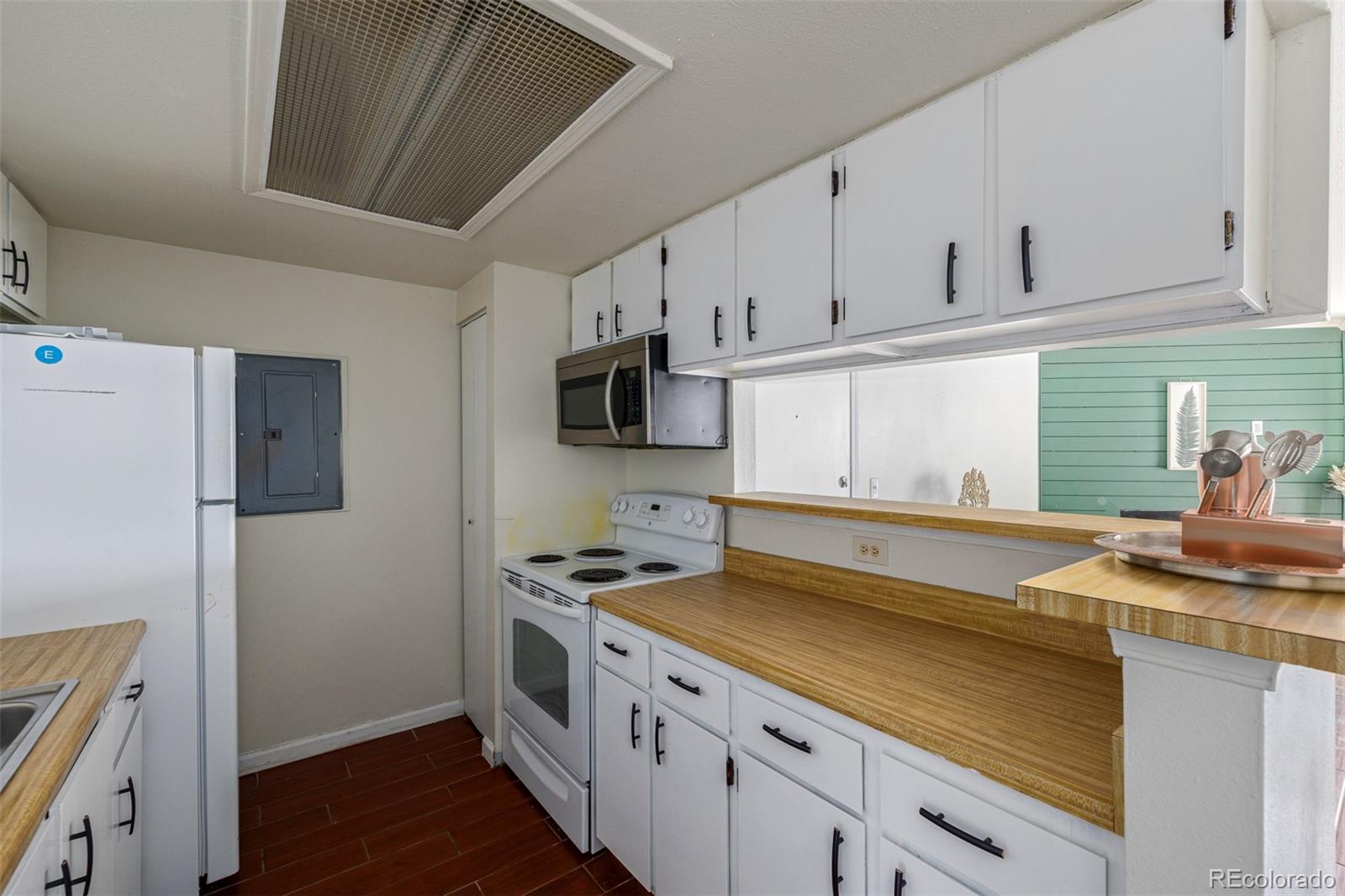 MLS Image #11 for 920 s walden way way,aurora, Colorado
