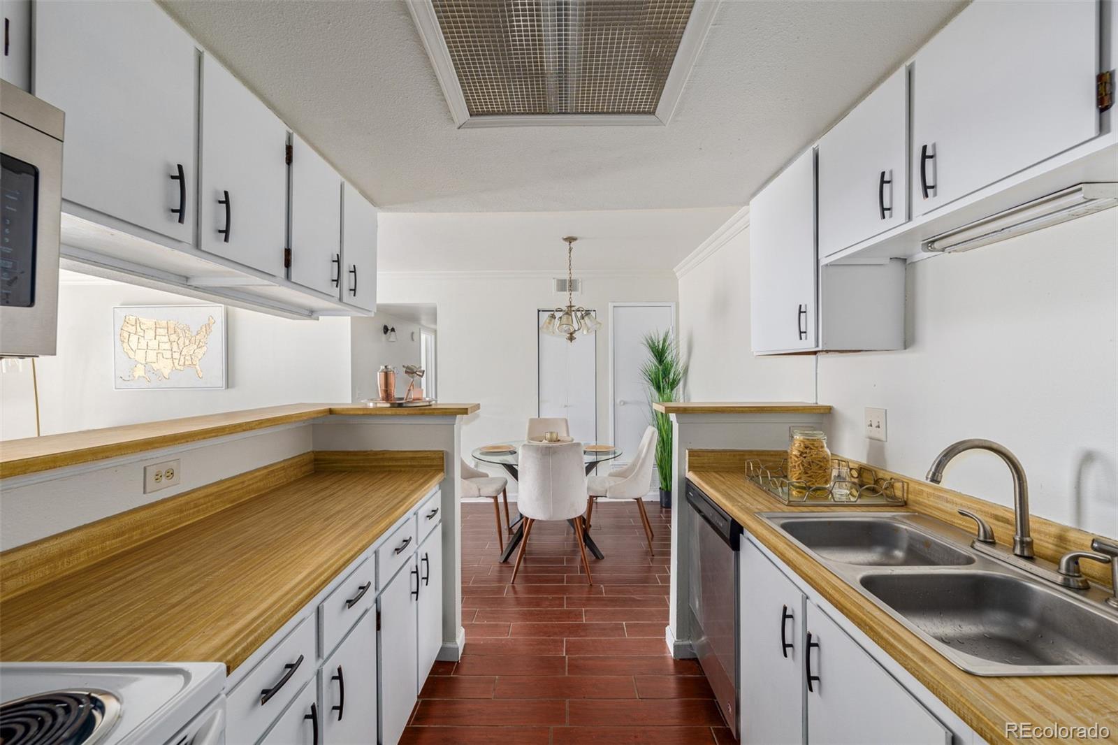 MLS Image #13 for 920 s walden way way,aurora, Colorado