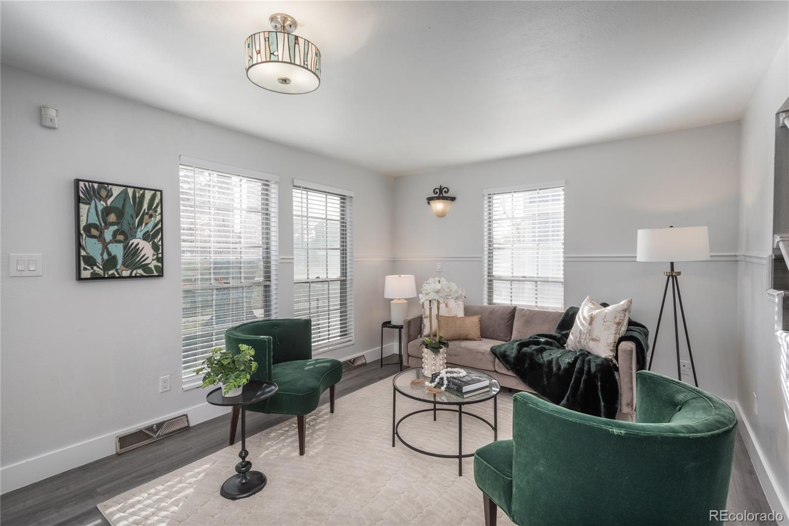 MLS Image #5 for 12048 e canal drive,aurora, Colorado