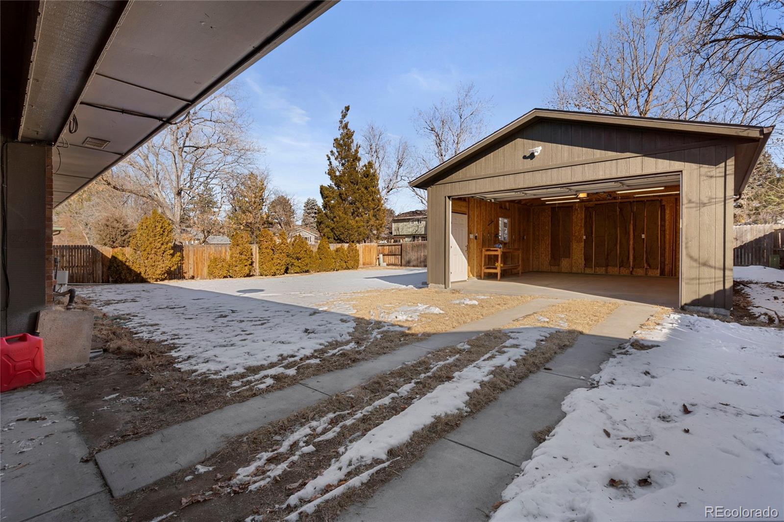 MLS Image #37 for 3910 s vincennes court,denver, Colorado