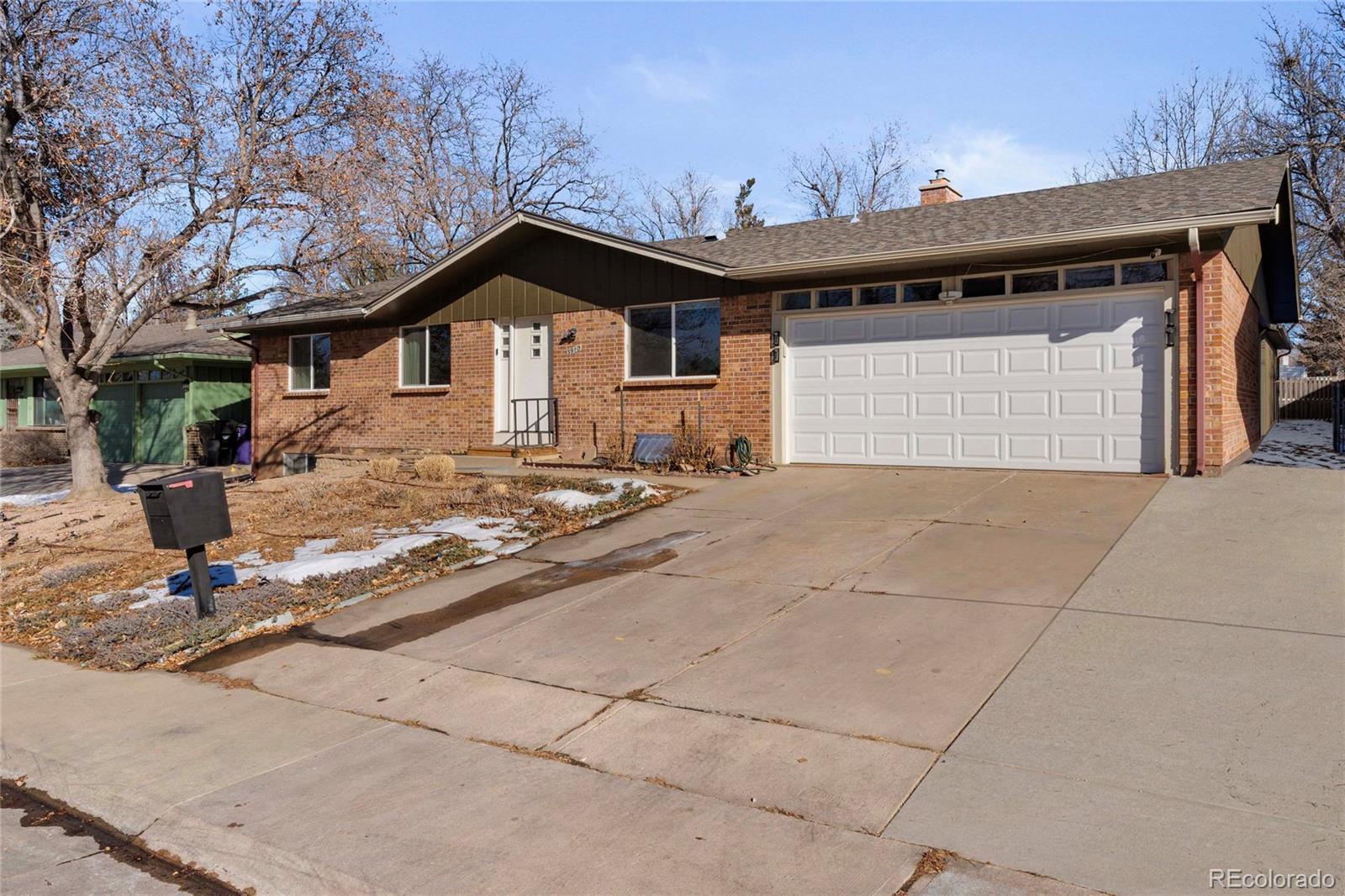 MLS Image #4 for 3910 s vincennes court,denver, Colorado