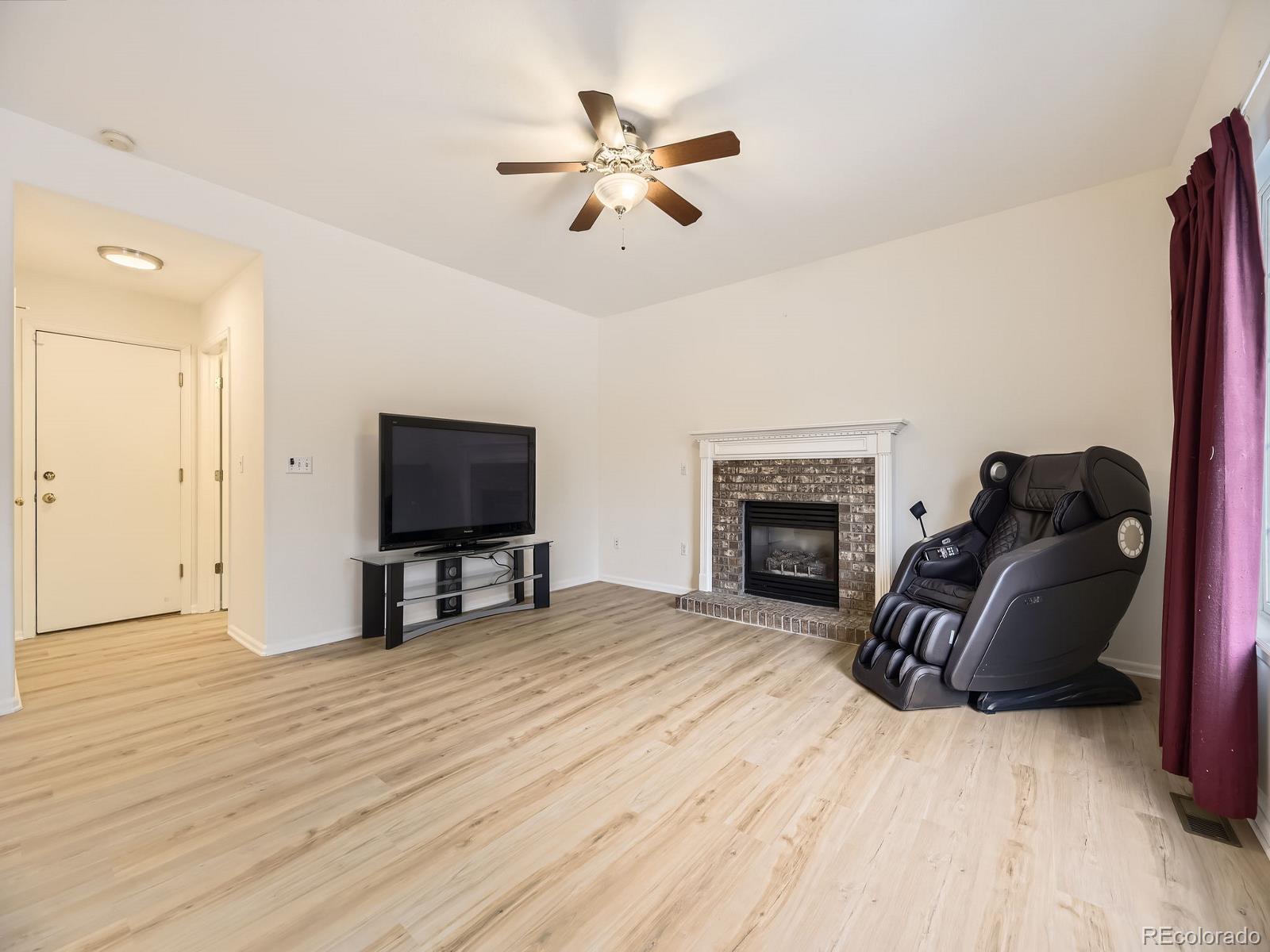 MLS Image #13 for 18646 e garden place,aurora, Colorado