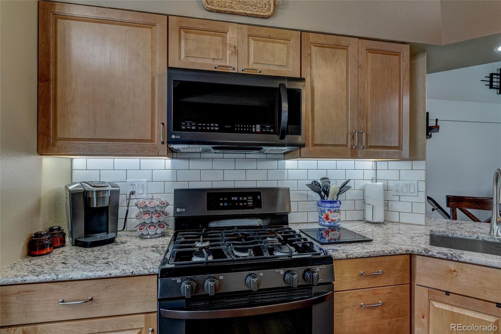 MLS Image #8 for 5880 e old farm circle,colorado springs, Colorado