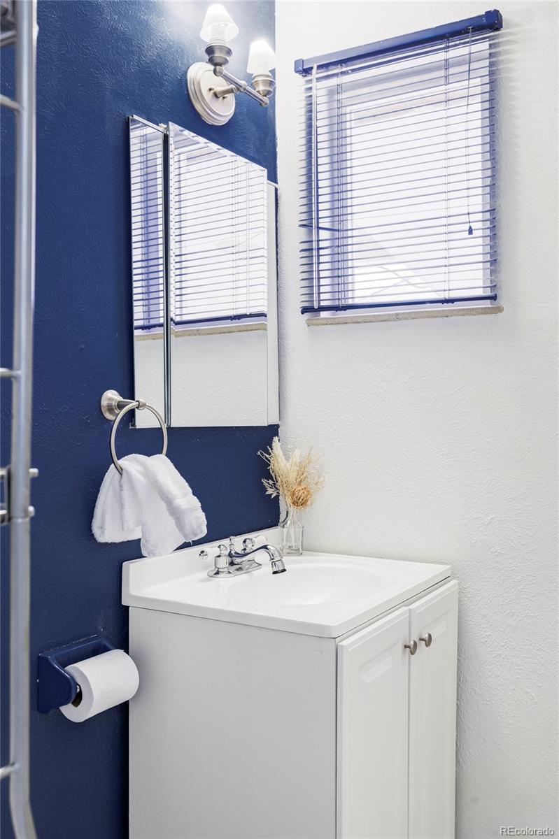 MLS Image #22 for 4215 w byron place,denver, Colorado