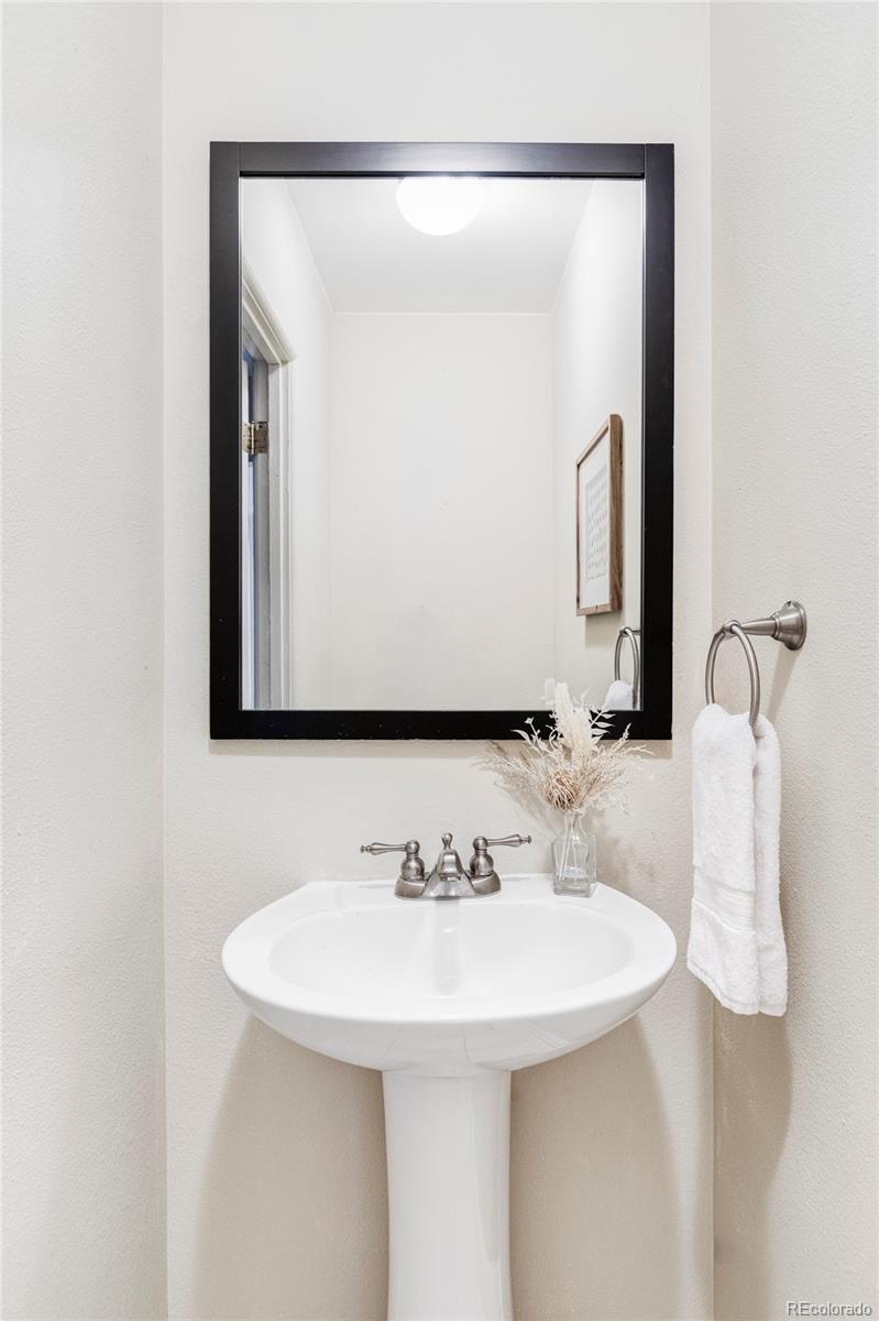 MLS Image #23 for 4215 w byron place,denver, Colorado