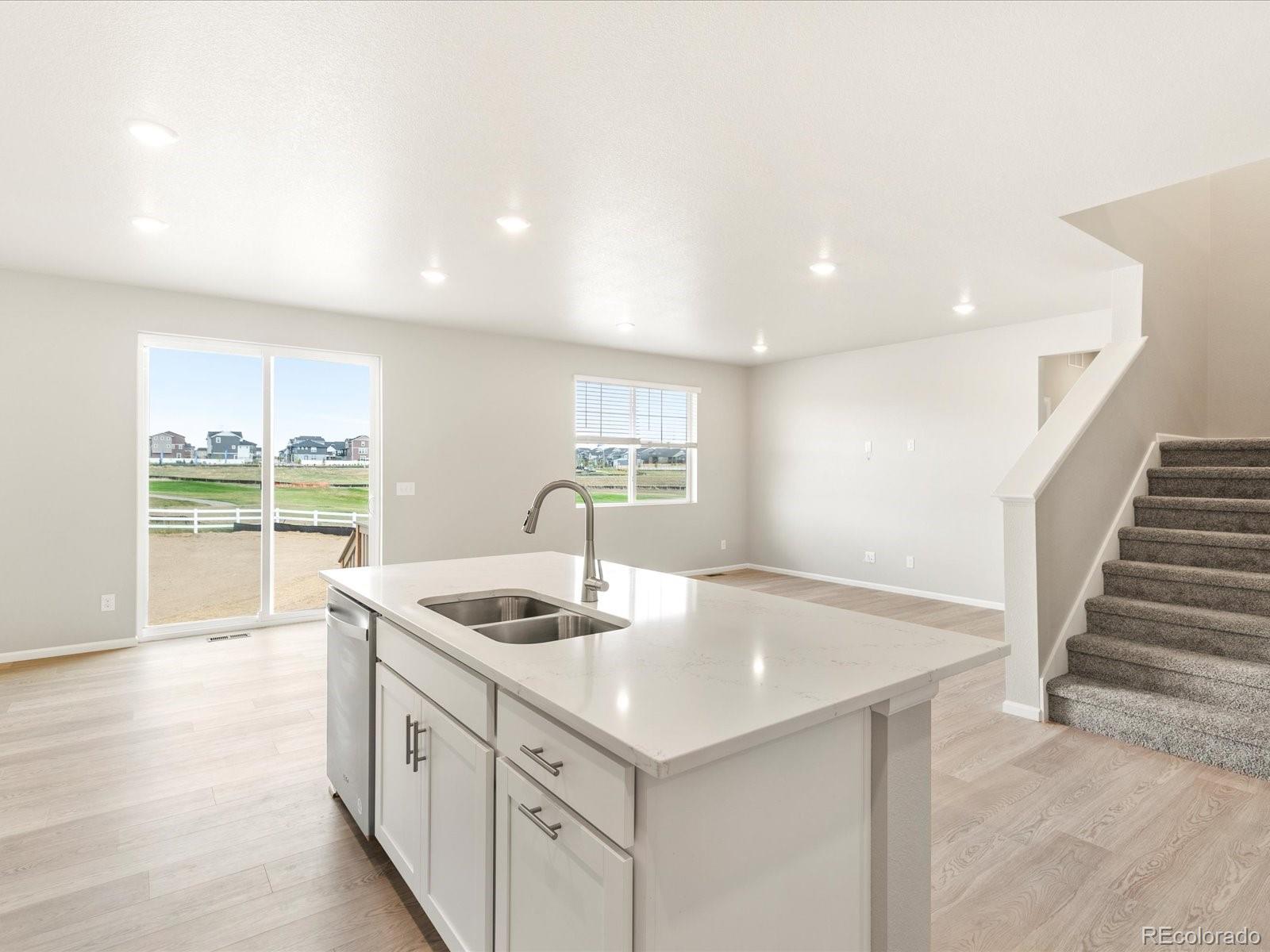 MLS Image #18 for 1916 s coolidge way,aurora, Colorado