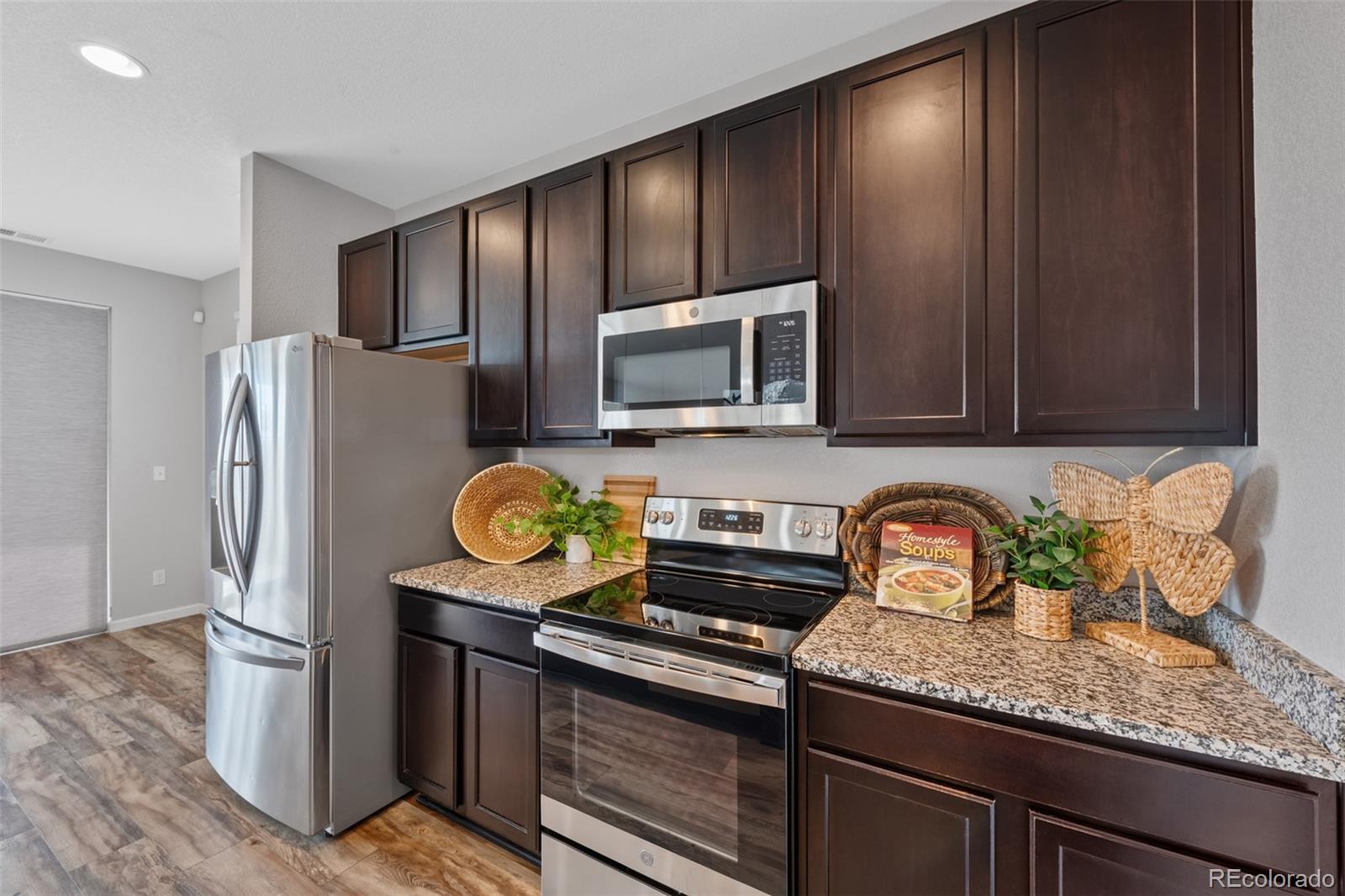 MLS Image #9 for 25584 e byers drive,aurora, Colorado