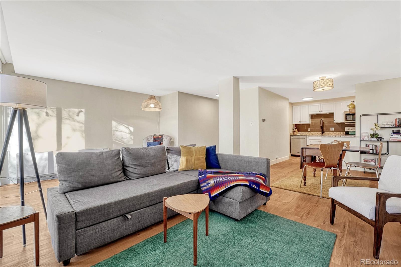 MLS Image #10 for 2500 s york street,denver, Colorado