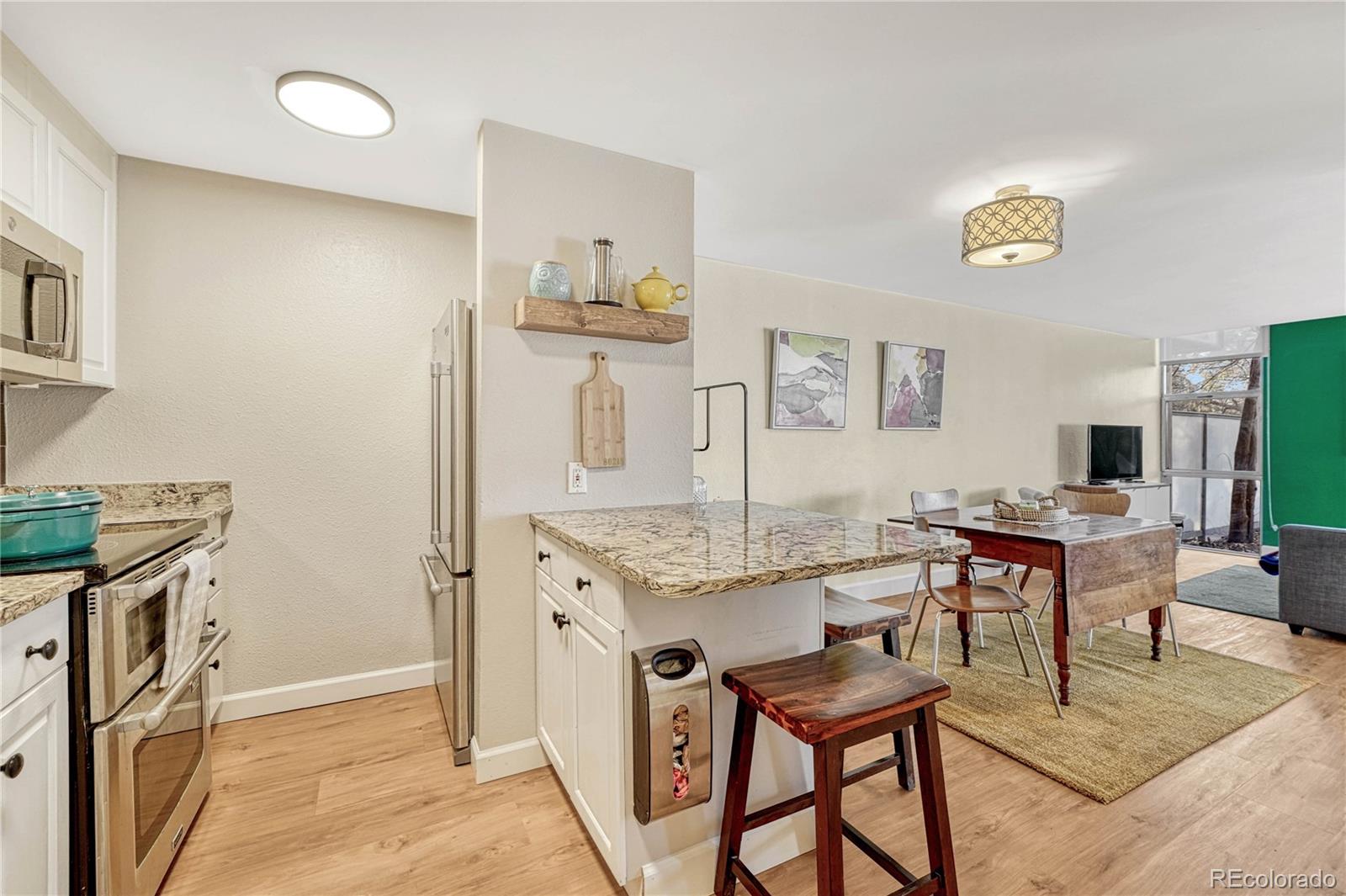 MLS Image #16 for 2500 s york street,denver, Colorado